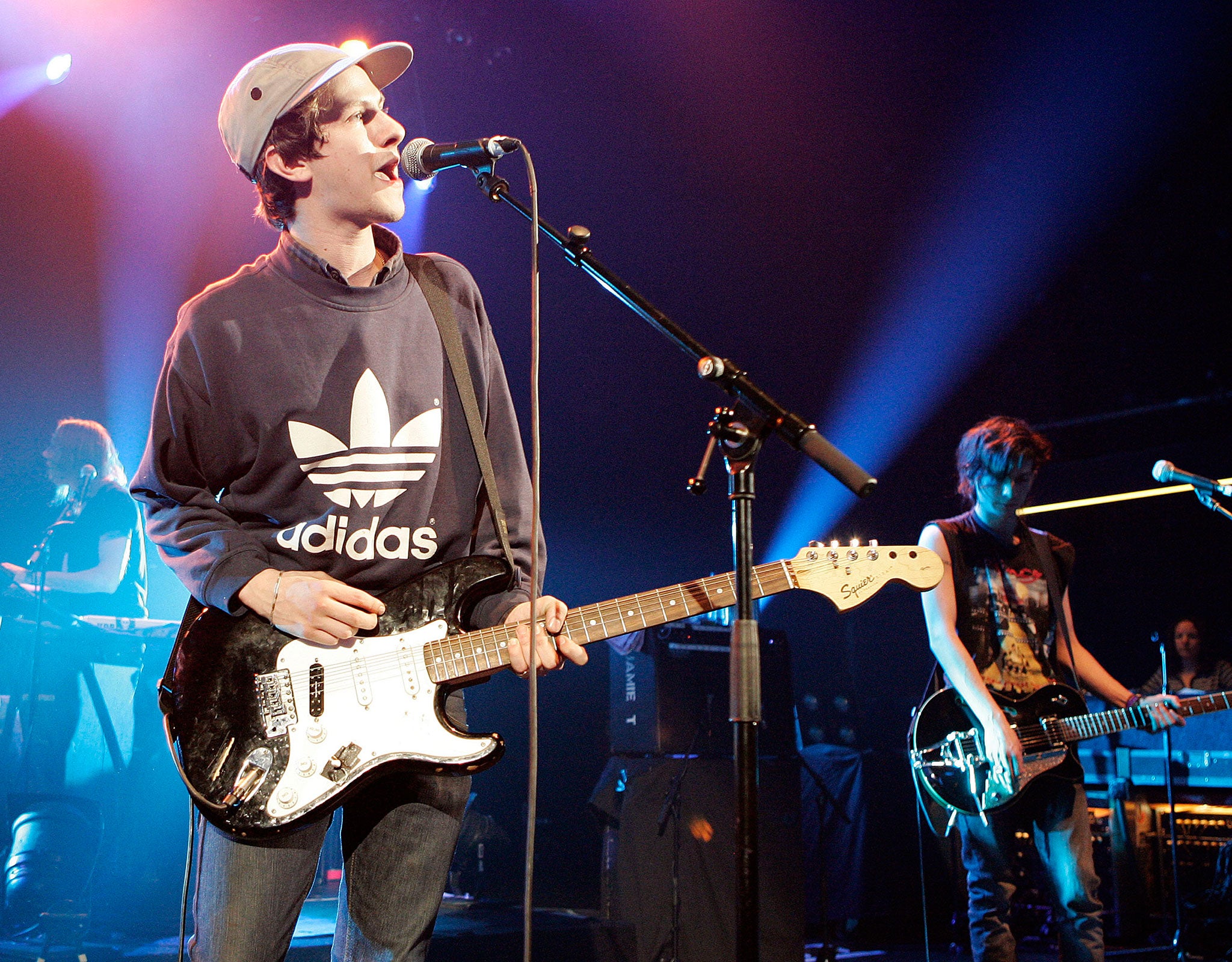 Jamie T plays live in 2007 before going on hiatus from 2010