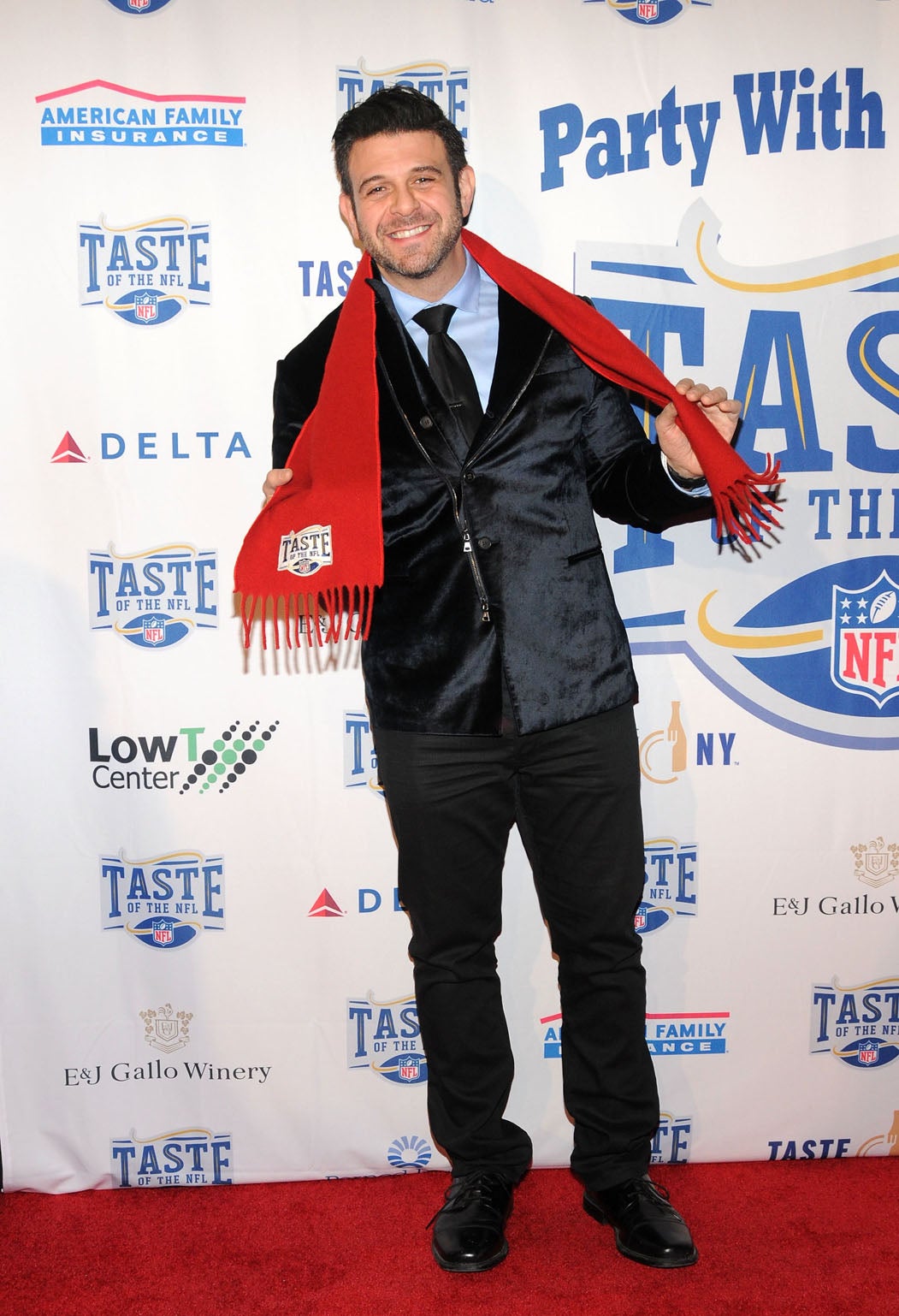 Adam Richman Man Finds Food Postponed After Star Tells User