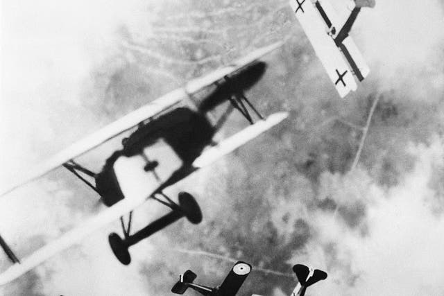 An aerial dogfight between at least 5 planes can be observed here. Dogfighting was the main method of attack between aircraft because the developments in aerial technology made it increasingly difficult to drop projectiles onto another plane. This dogfigh