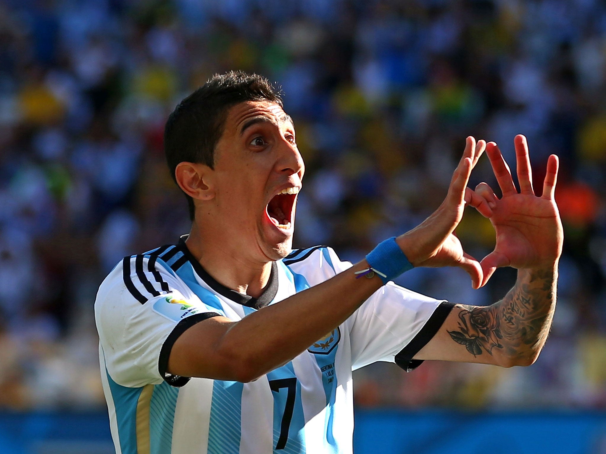 Angel Di Maria is set to snub Manchester United, according to reports.