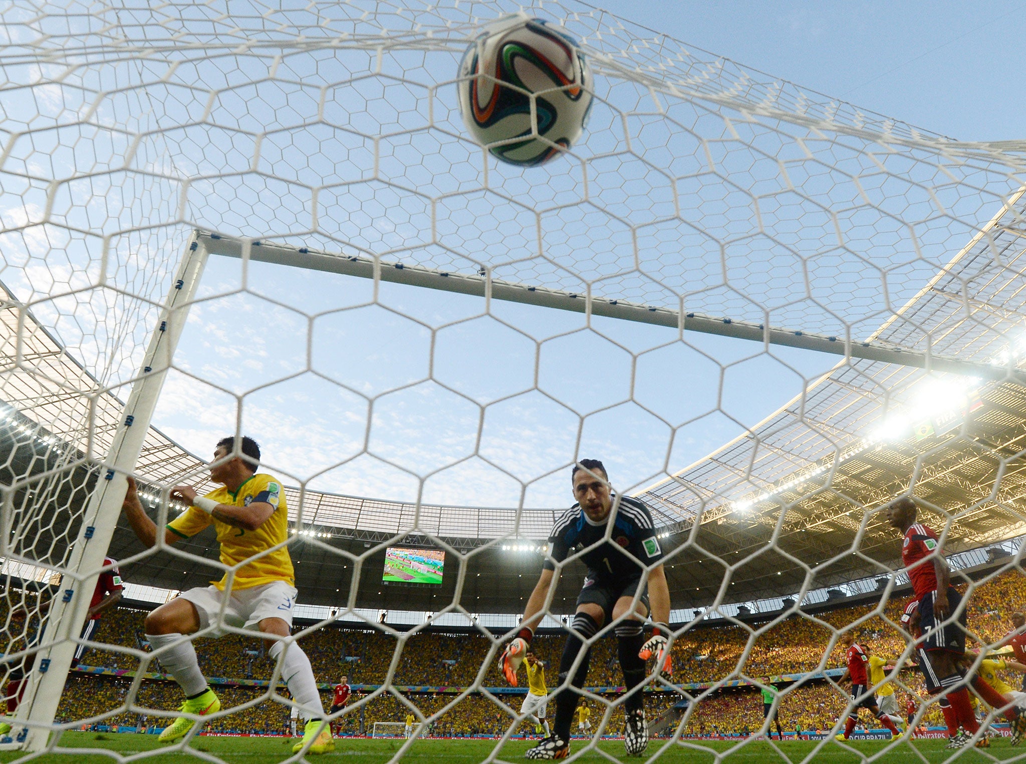 Thiago Silva puts Brazil 1-0 ahead in Fortaleza