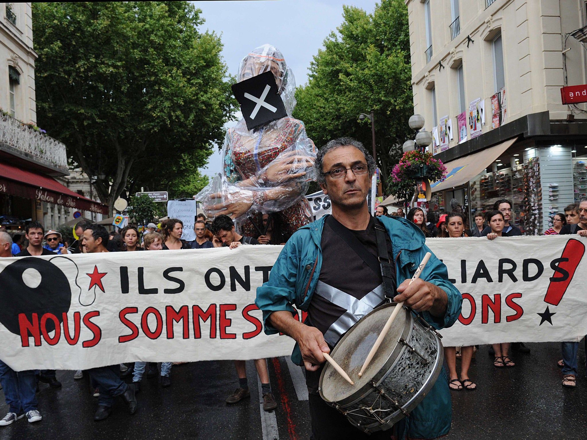 Actors and technicians on the march against changes made by Hollande