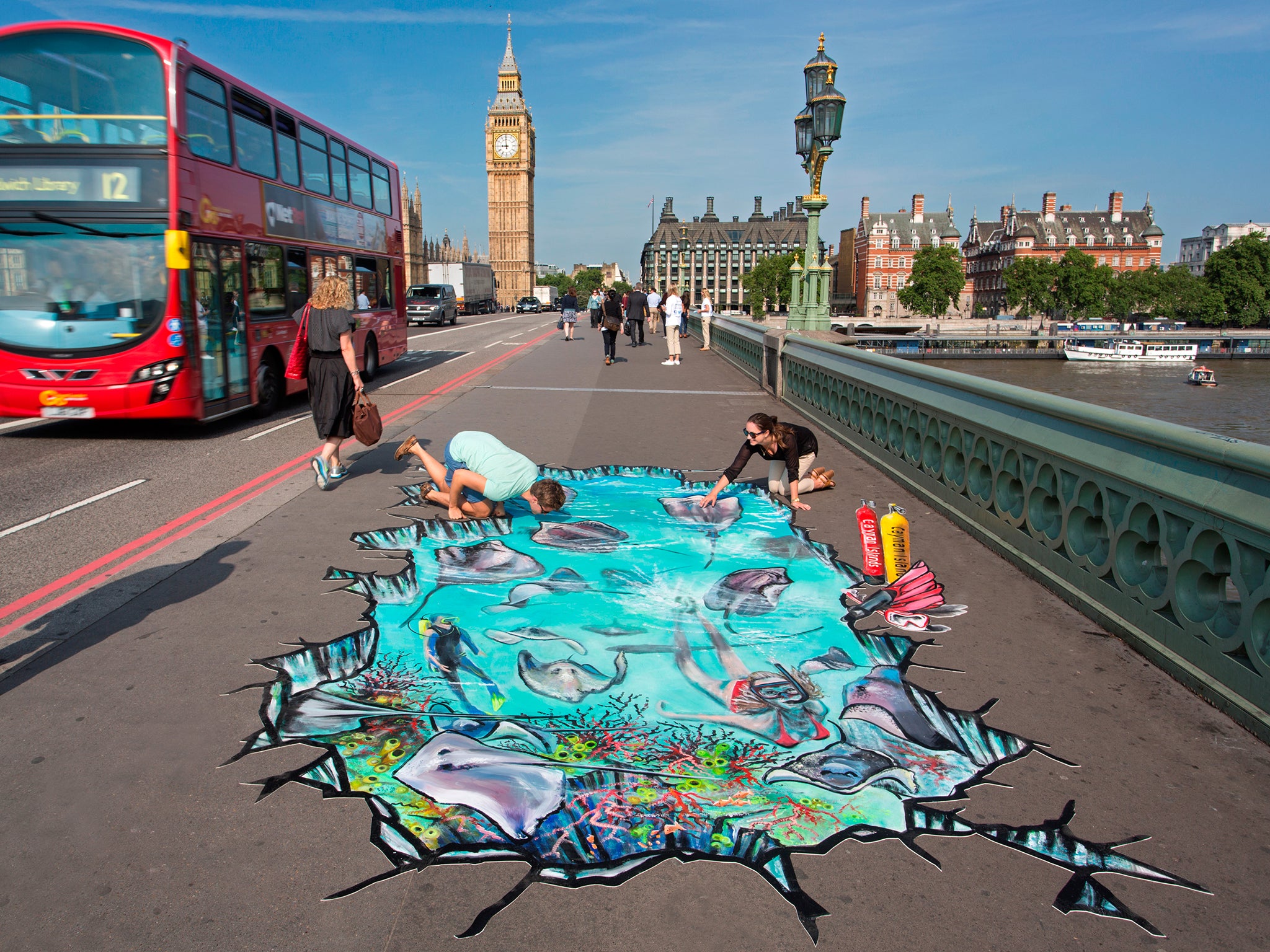 The Cayman Islands' famous Stingray City arrived in London through a piece of 3D street art