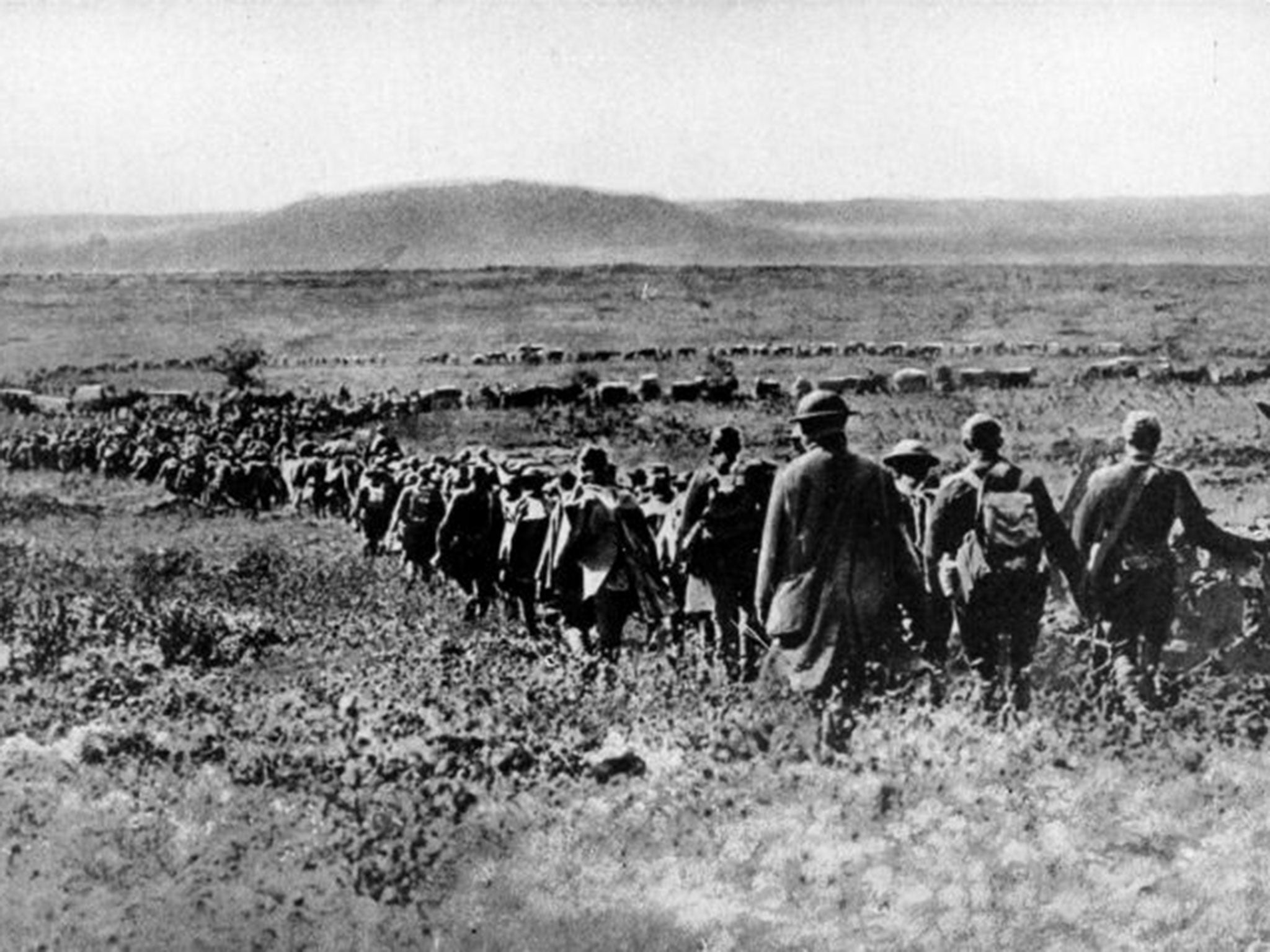 American troops advance on a German position on the Saint Mihiel salient, north-eastern France, in 1918