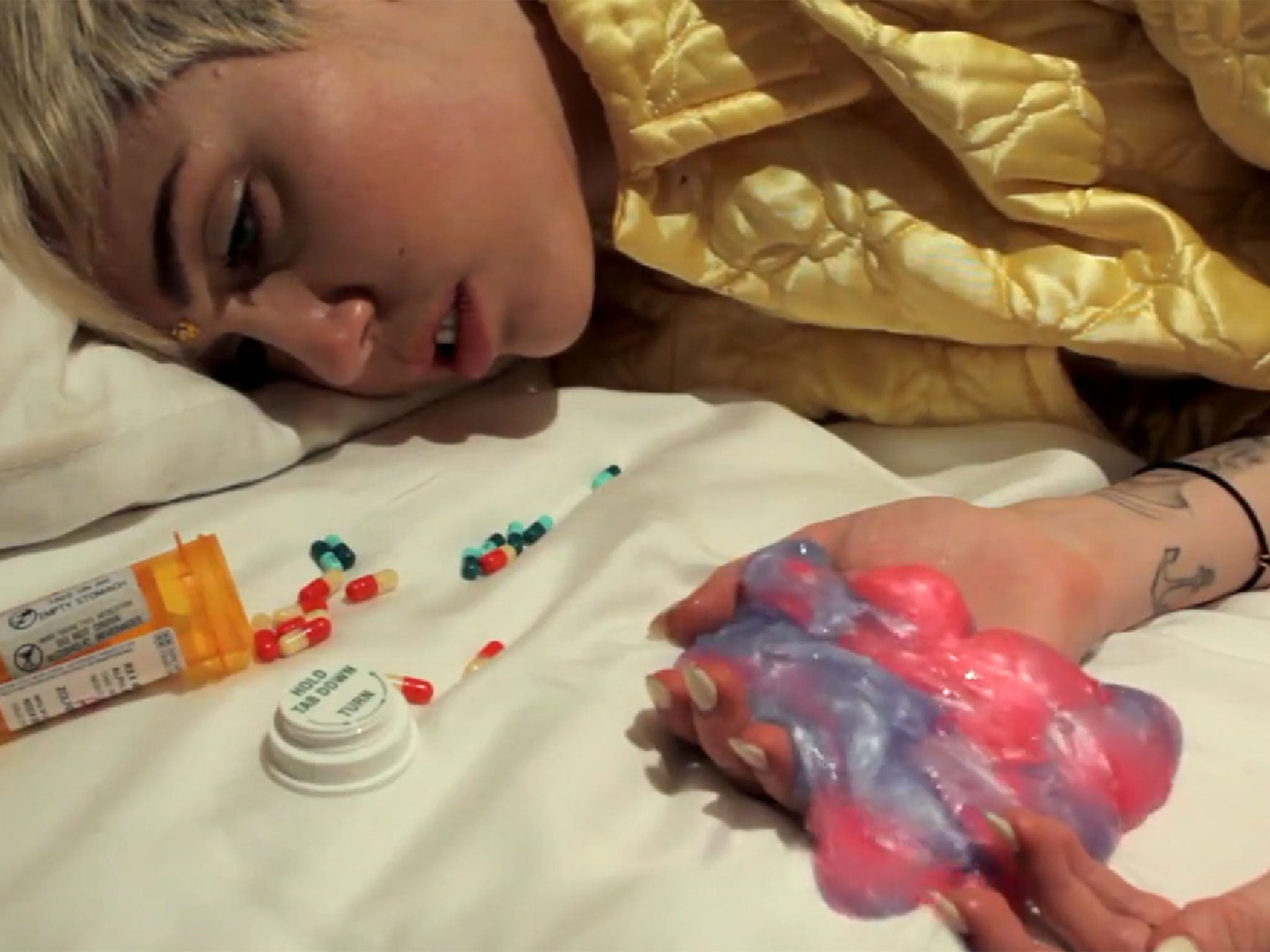 Miley Cyrus has her magic LSD brain stolen in this crazy video produced with The Flaming Lips