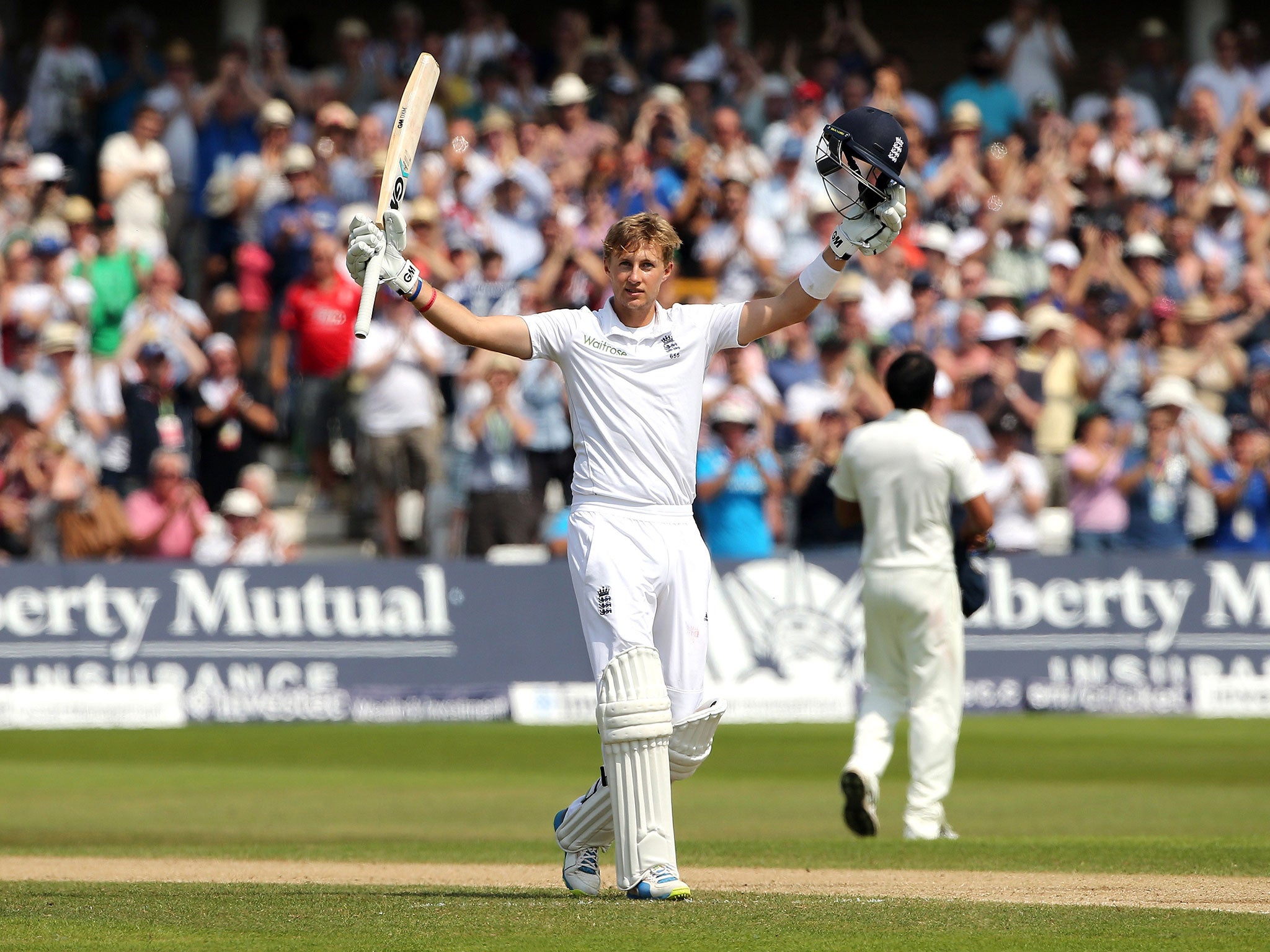 Joe Root celebrates his fourth Test century