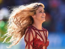 Shakira performs at the closing ceremony
