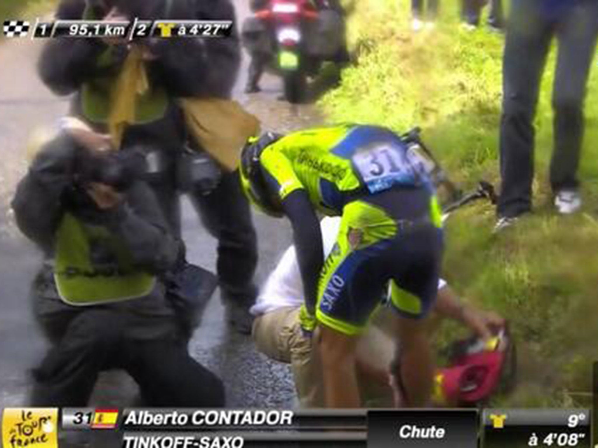 Alberto Contador suffers a crash on stage 10 of the 2014 Tour de France