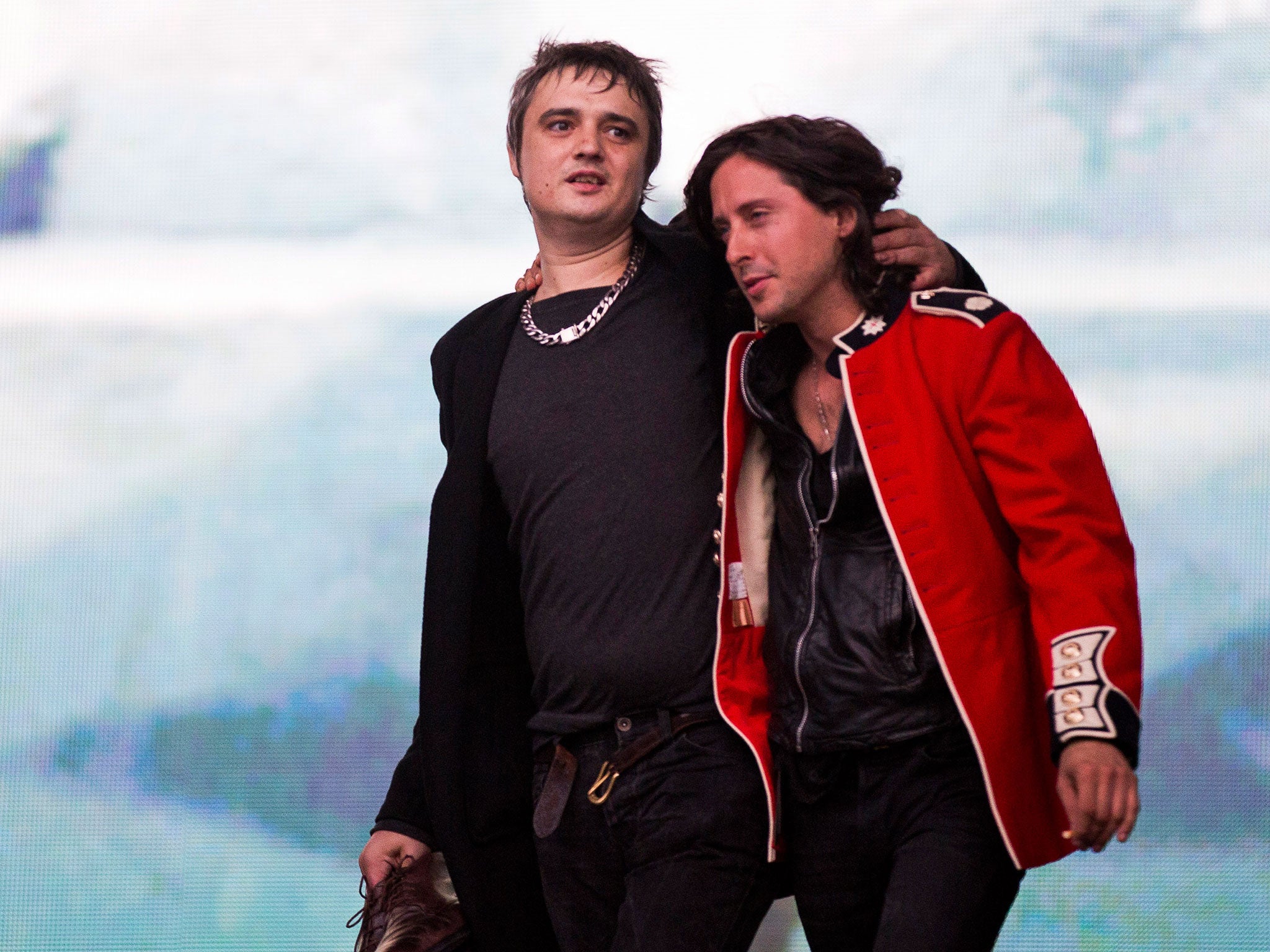 Pete Doherty (L) with Carl Barat (R) at The Libertines' reunion gig in Hyde Park