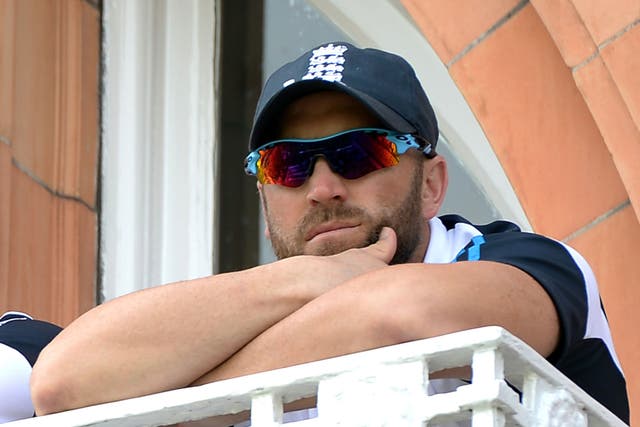 England wicketkeeper Matt Prior has decided to take a break from the England team to deal with various injury problems