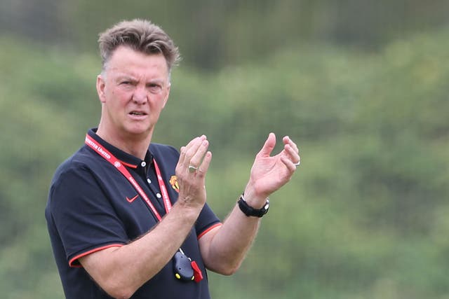 Manchester United manager Louis van Gaal leads training in the United States