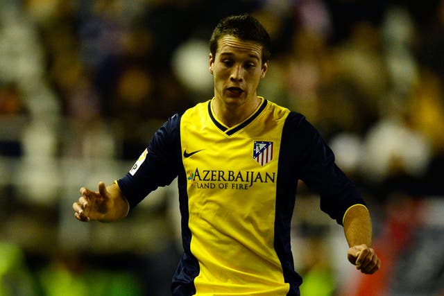 Javier Manquillo looks set to sign for Liverpool