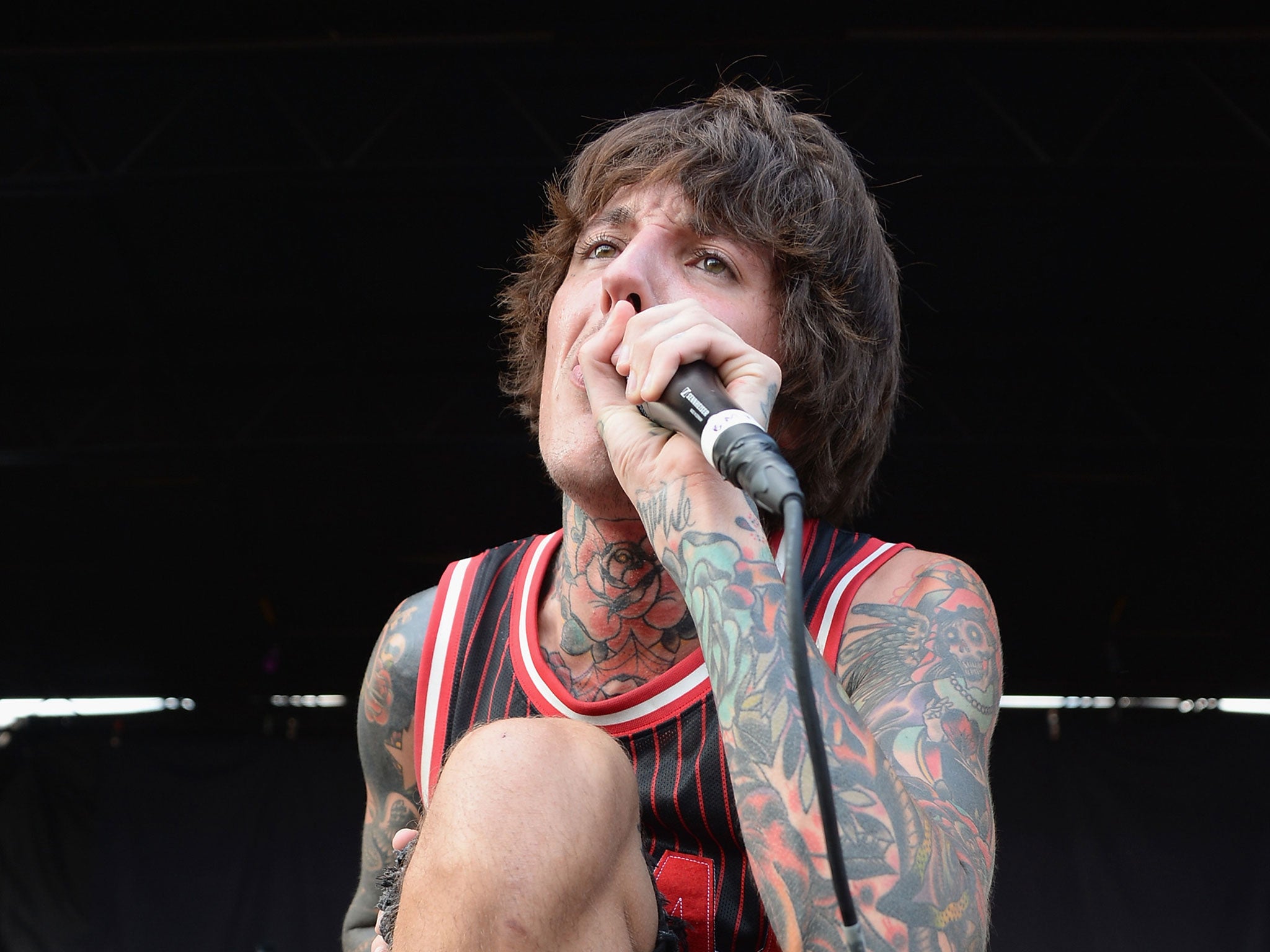 oli sykes  Oli sykes, Oliver sykes, Bring me the horizon