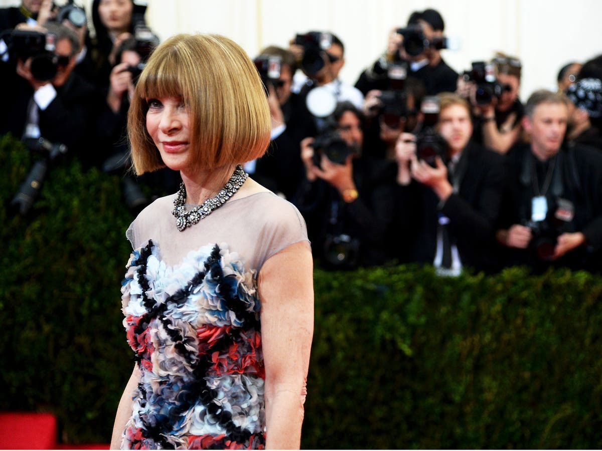 Анна винтур в молодости фото Vogue editor Anna Wintour appointed editorial director of Conde Nast titles The 