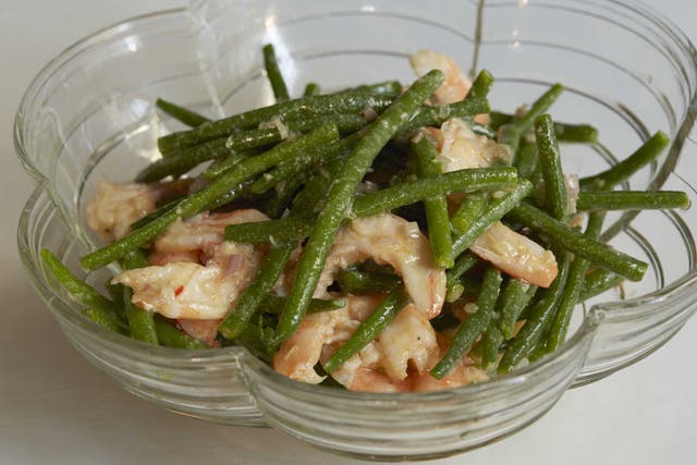 Prawn and green bean salad is a dead-simple salad to prepare