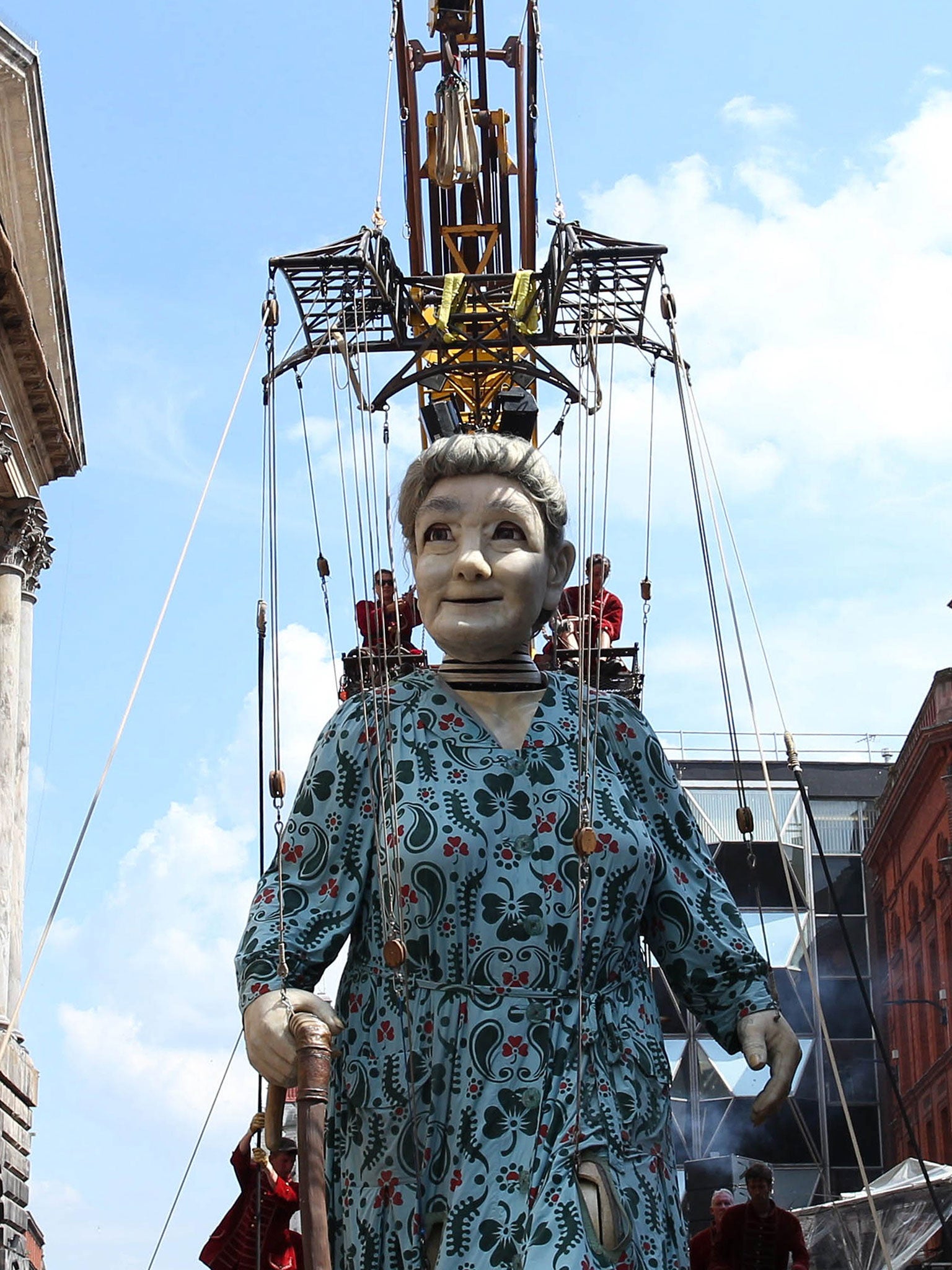 Giant Grandmother, Marionette