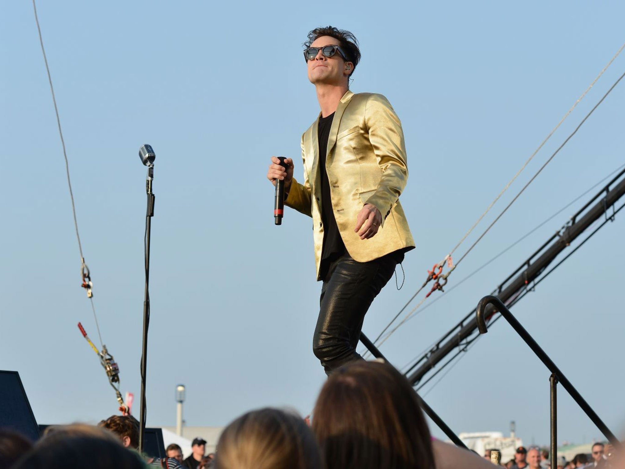 Panic! at the disco performing