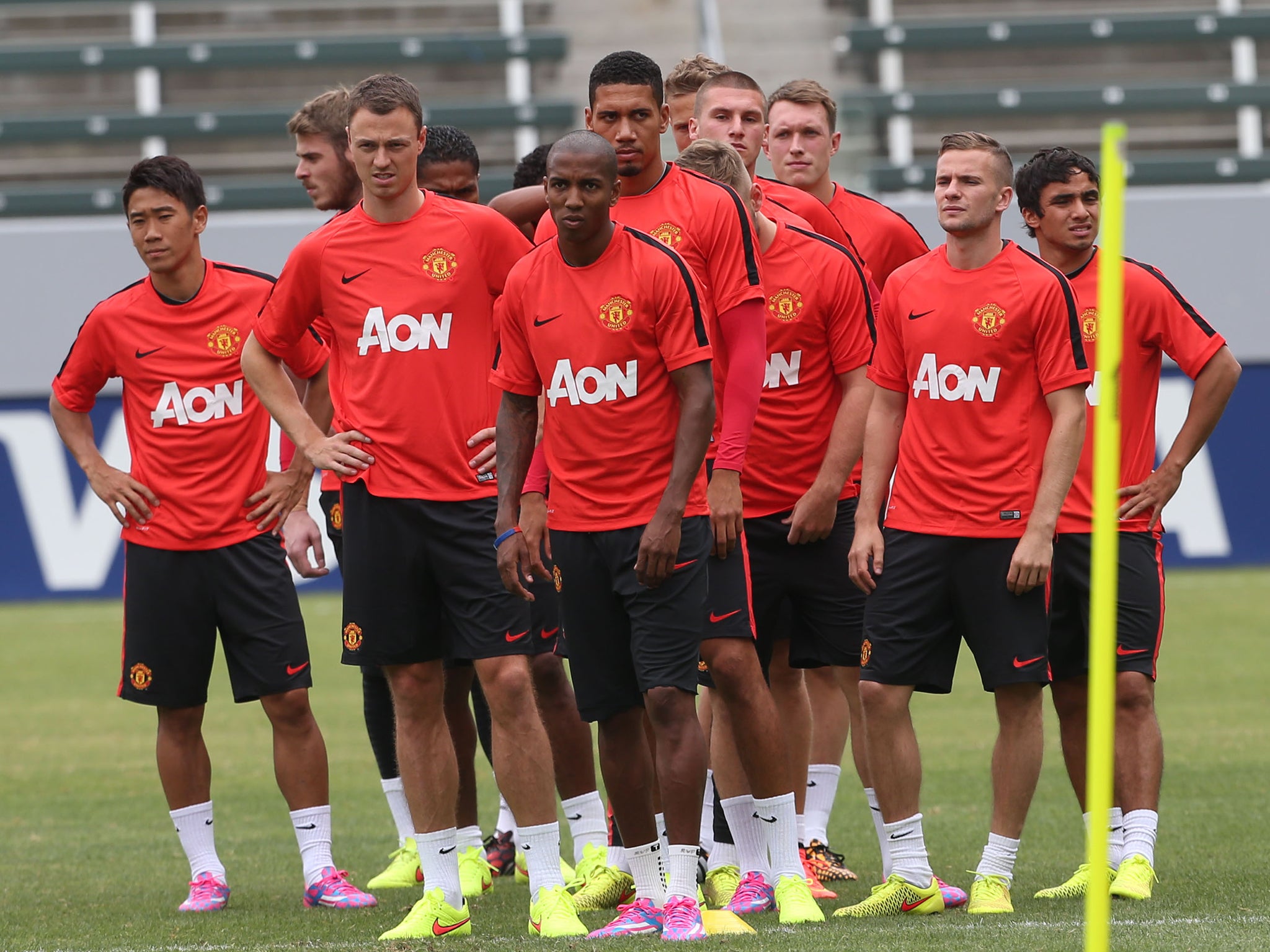 Shinji Kagawa, Jonny Evans, Ashley Young, Chris Smalling and Luke Shaw of Manchester United in action during a training session