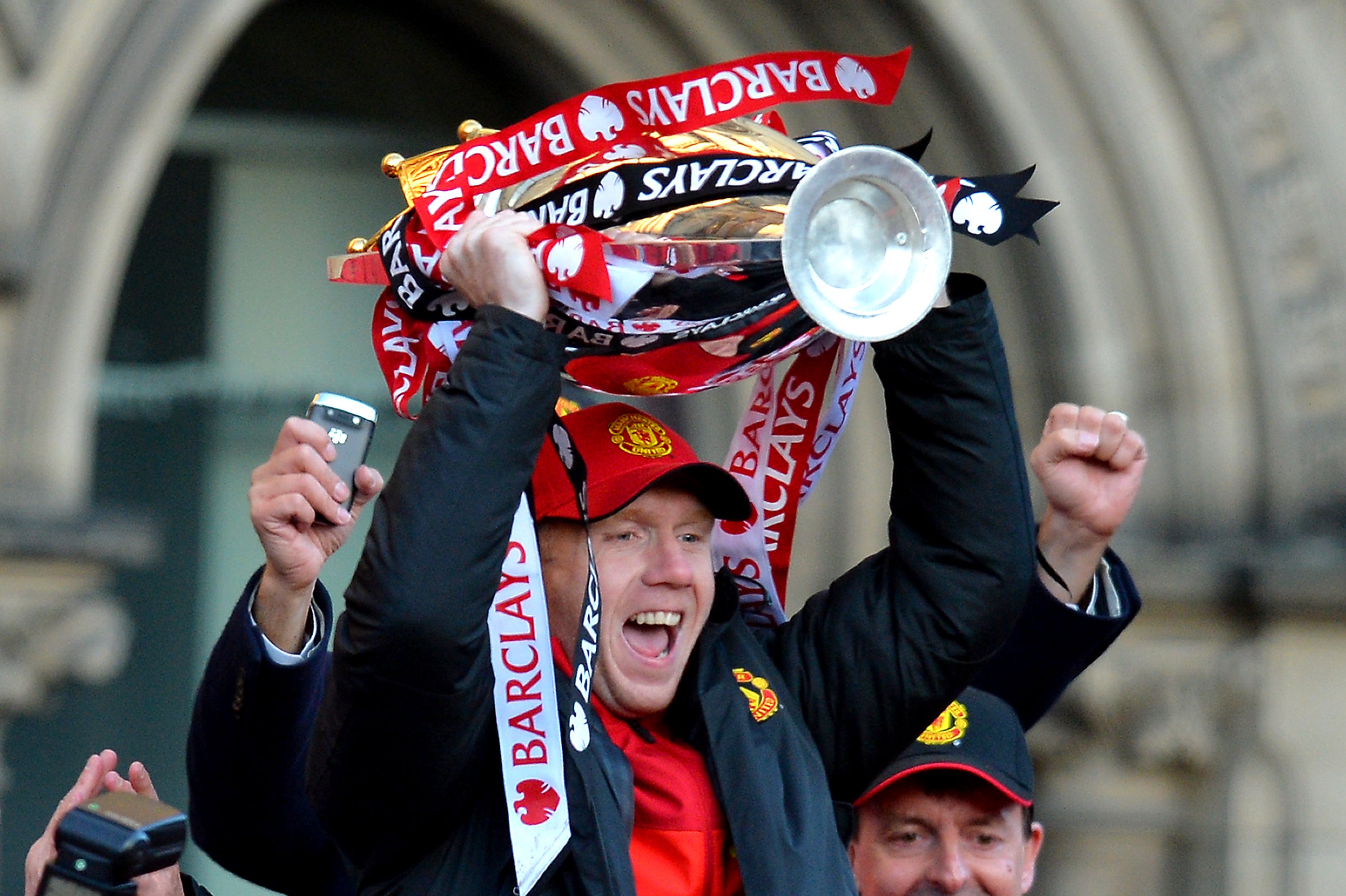Paul Scholes lifts his final Premier League title at Manchester United