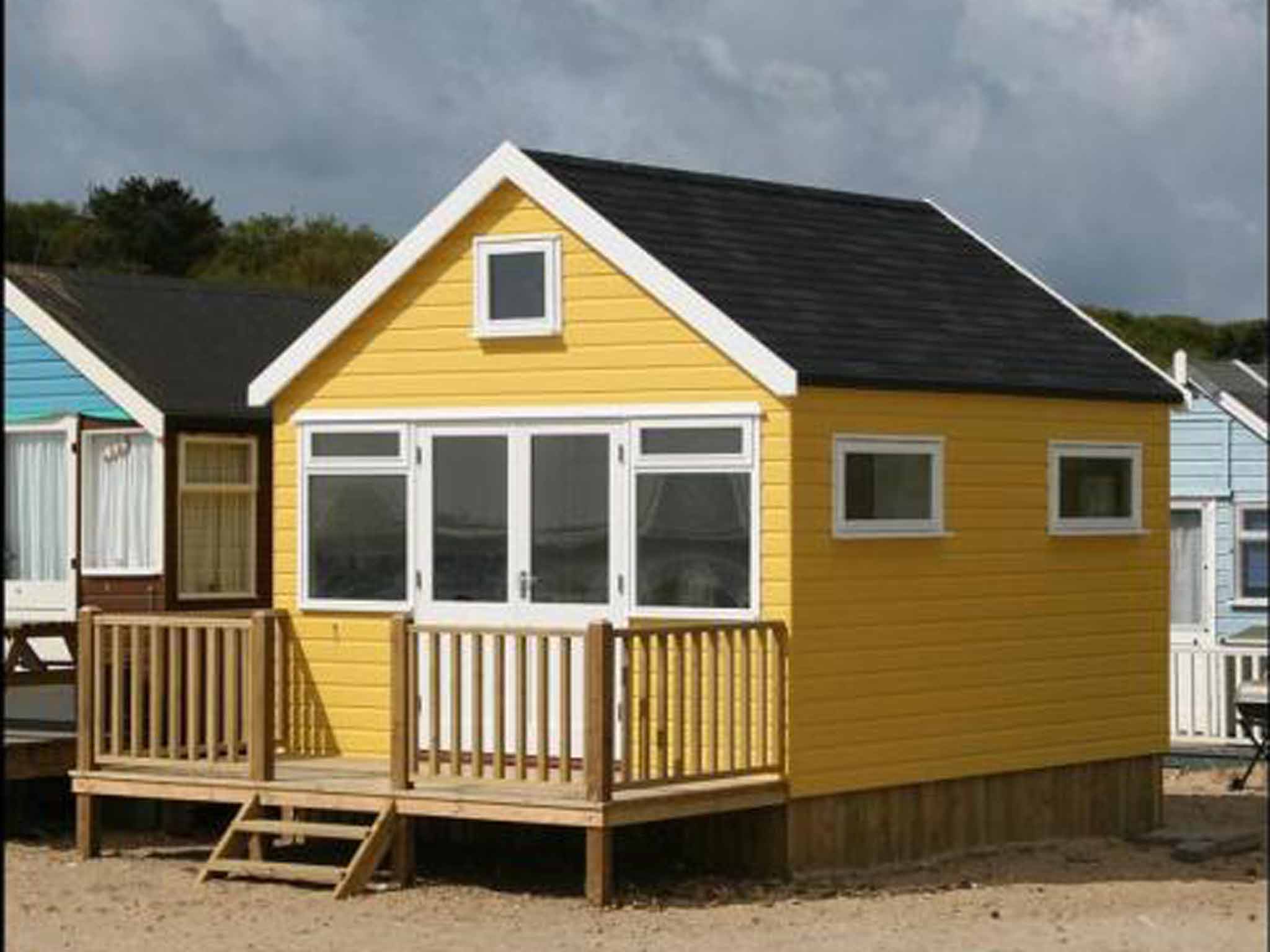 In Mudeford Quay, Mudeford, Christchurch BH23. On with Austin & Wyatt for £270,000