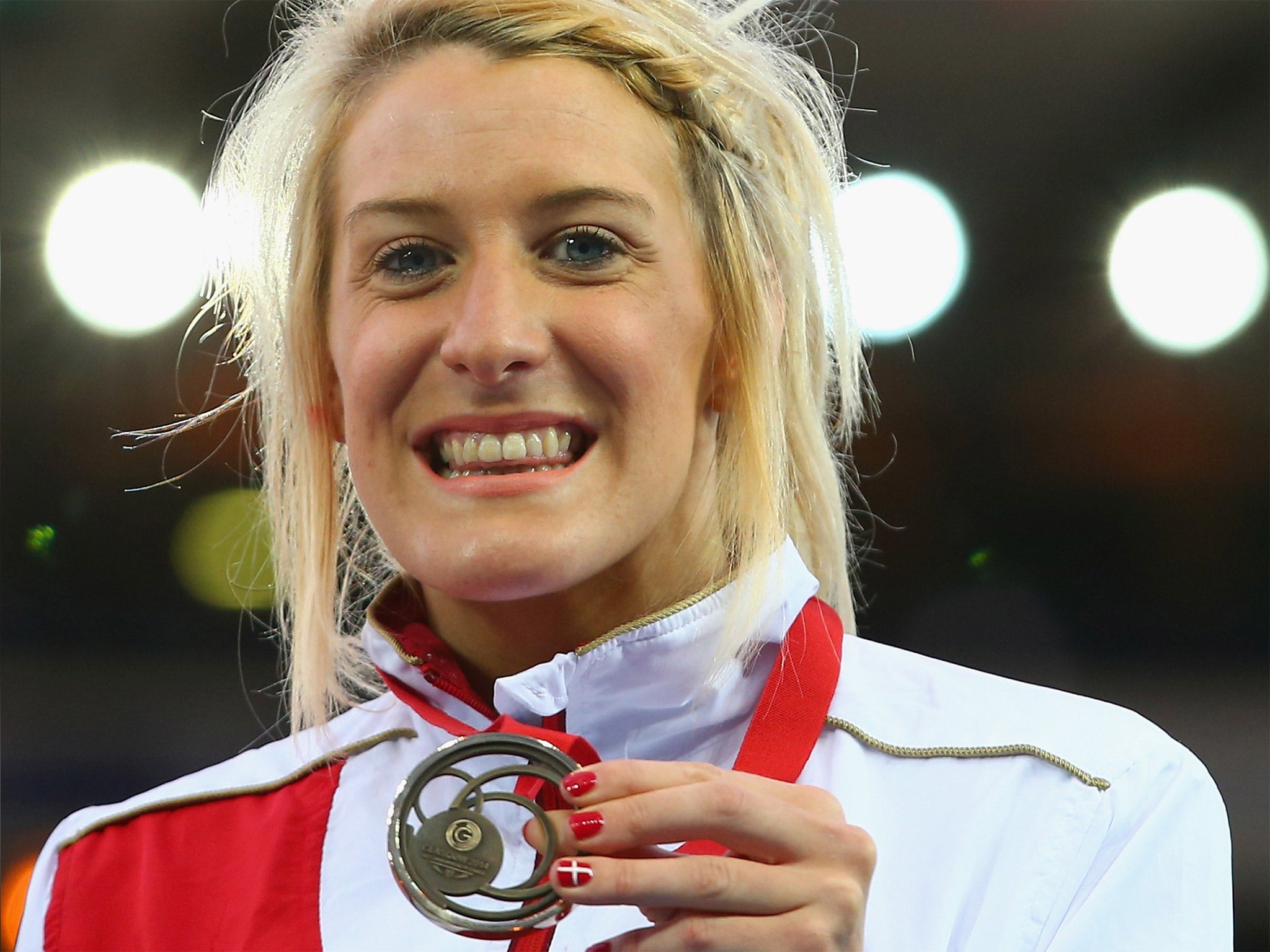 England’s Jess Taylor throws the javelin on her way to clinching bronze (Getty)