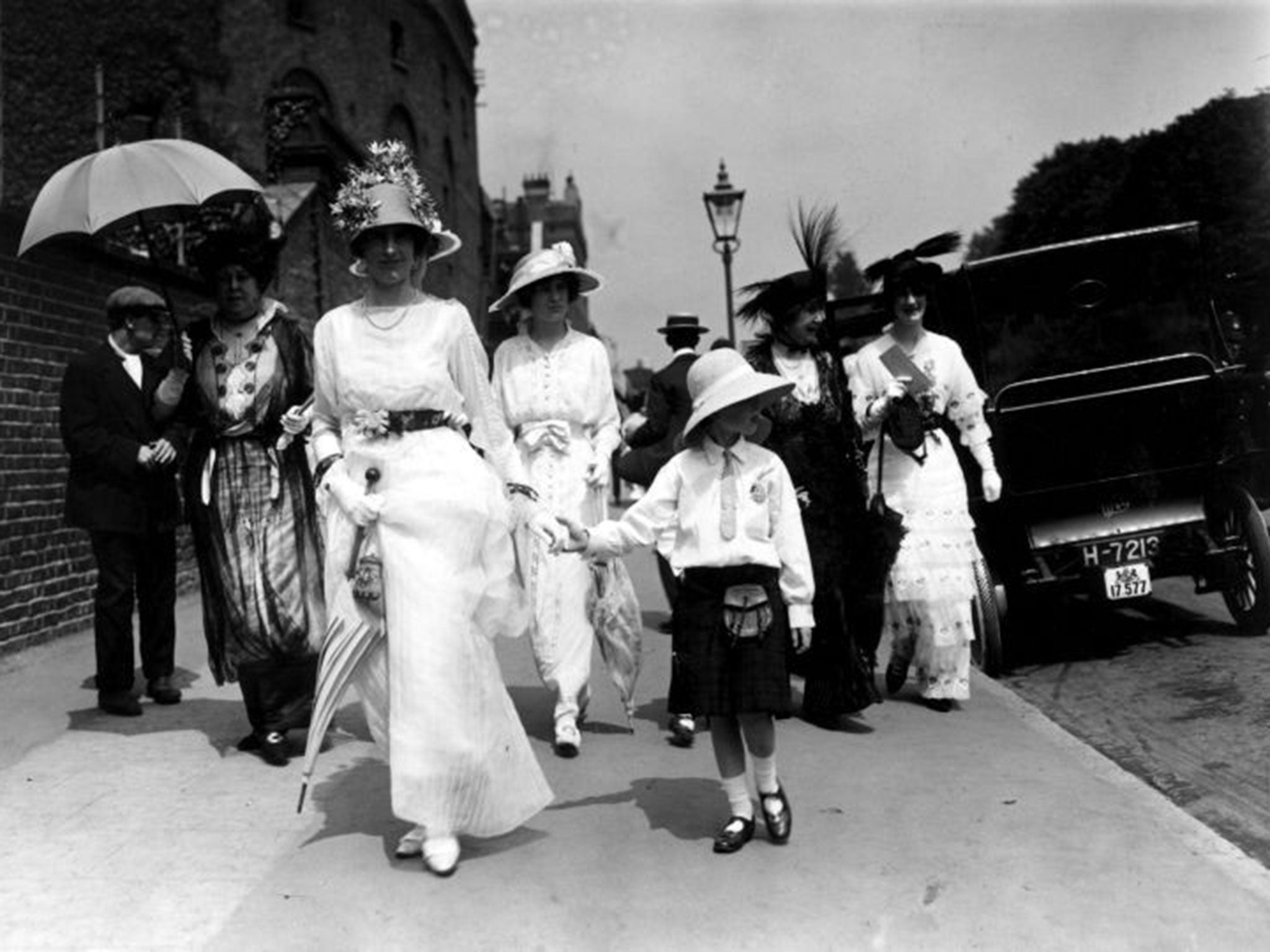 Spectators arrive at Lord’s in July 1914