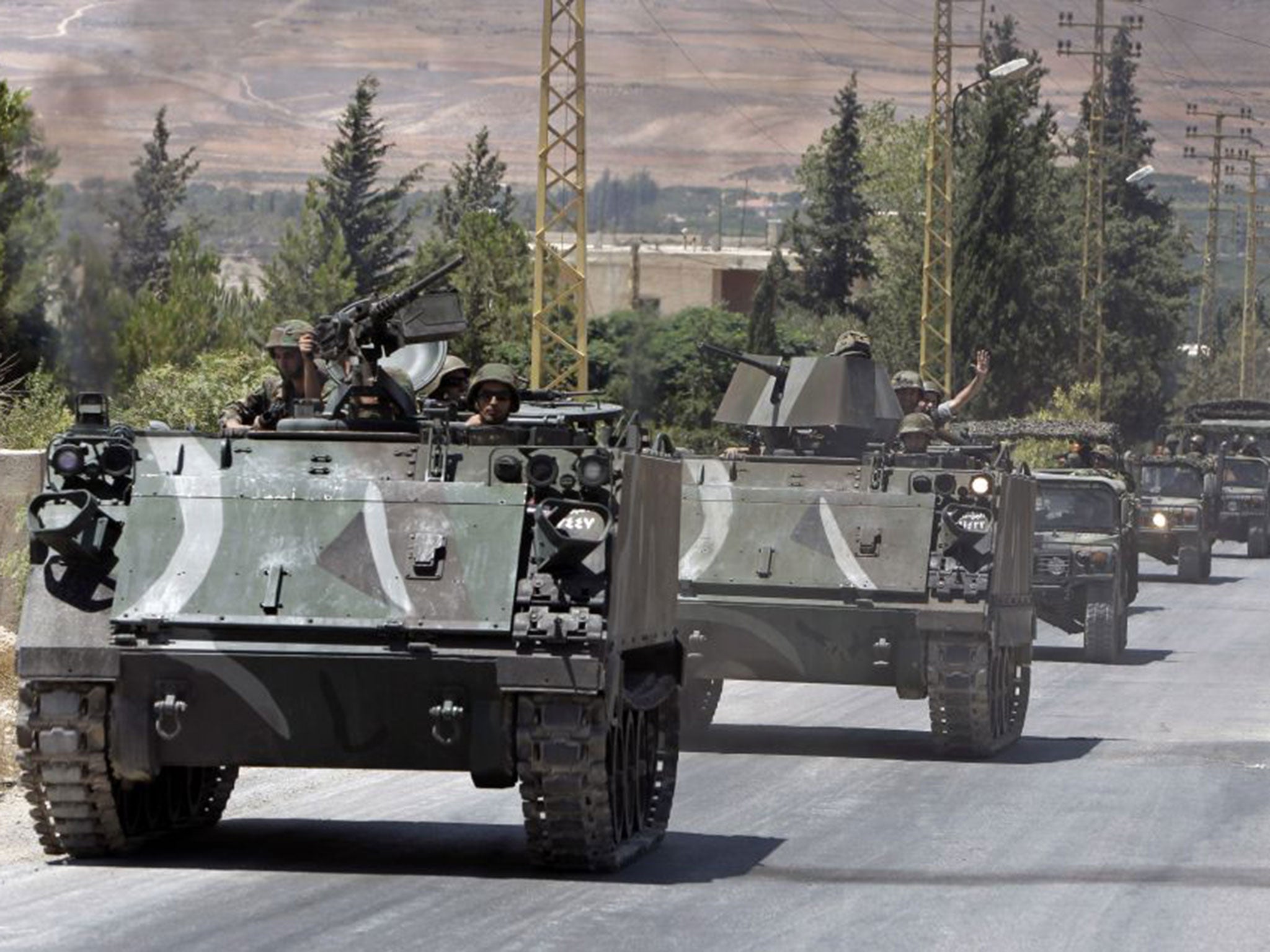 Lebanese army reinforcements arriving in nearby Arsal last year