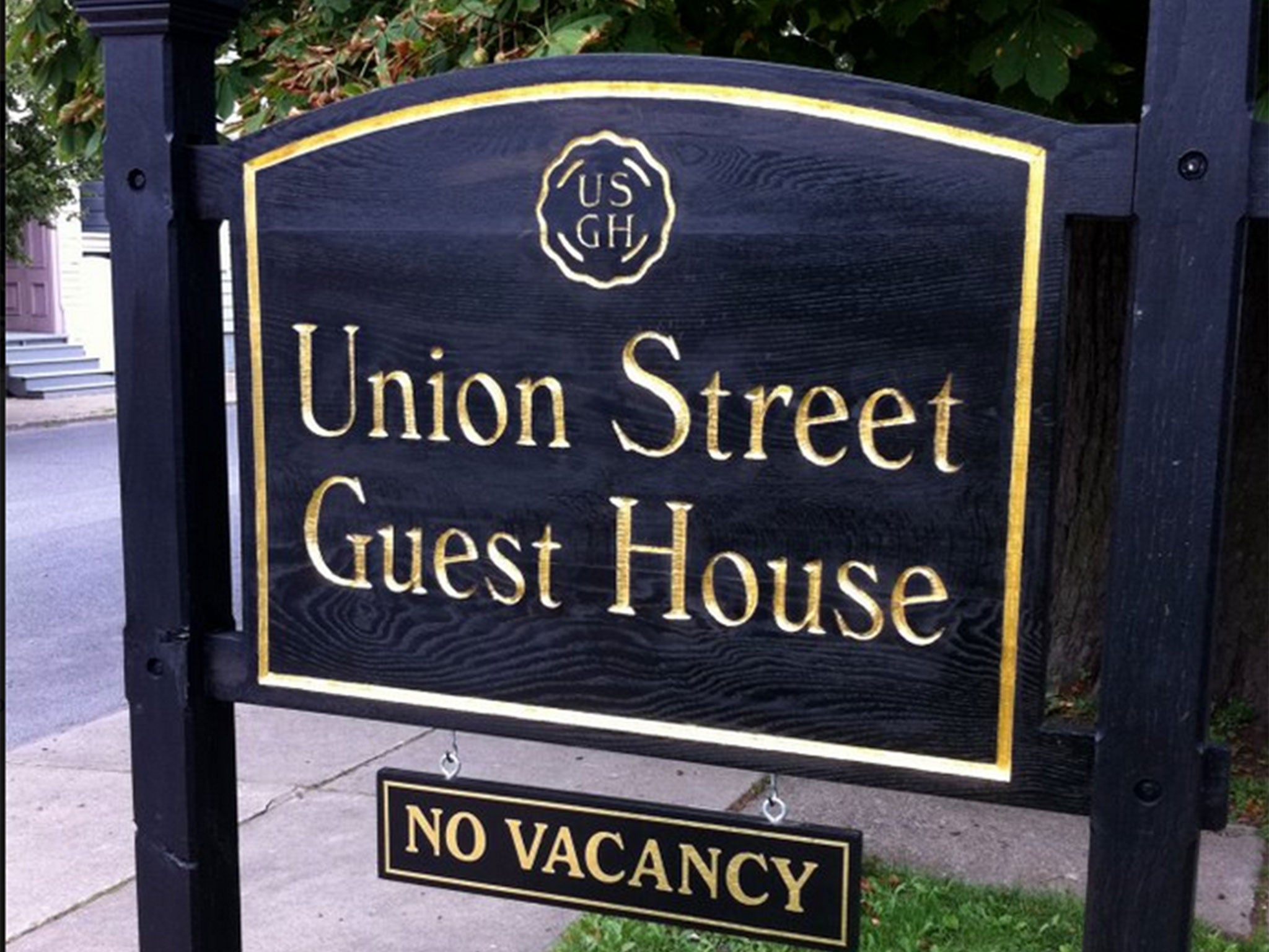 The welcome sign at the Union Stree Guest House