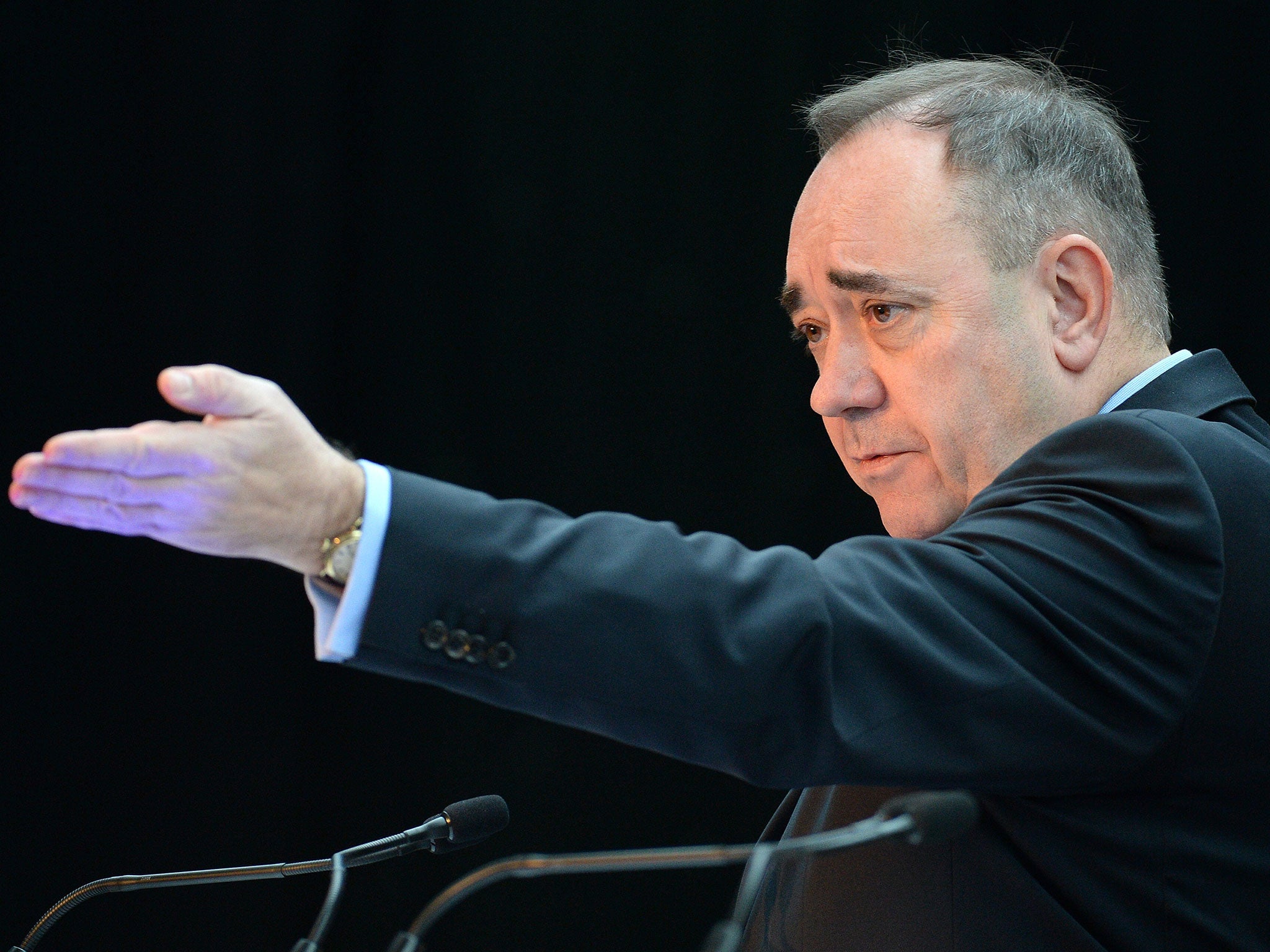 Scottish First Minister Alex Salmond is to call for an arms embargo on Israel