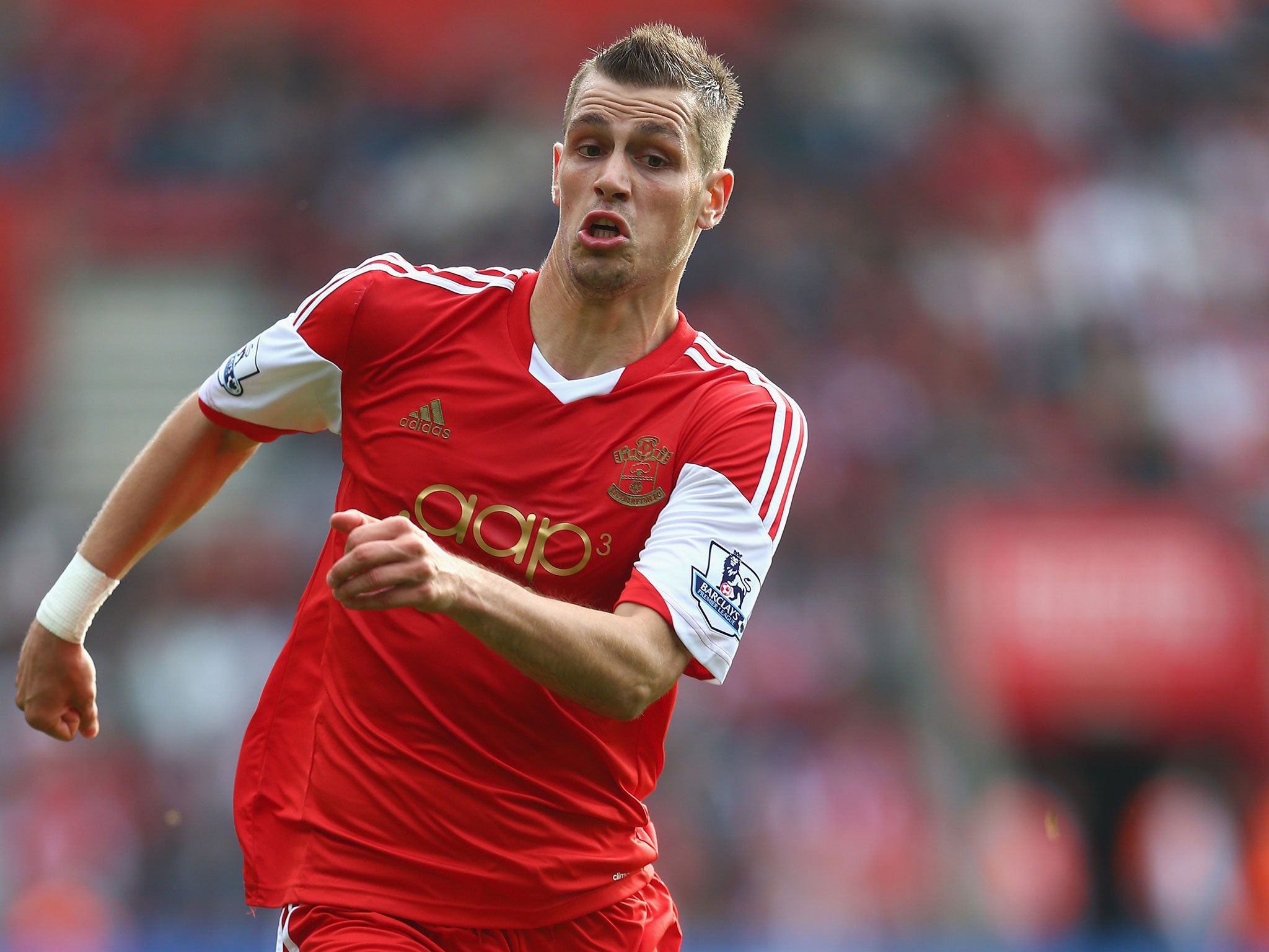 Morgan Schneiderlin is believed to have asked to
leave Southampton