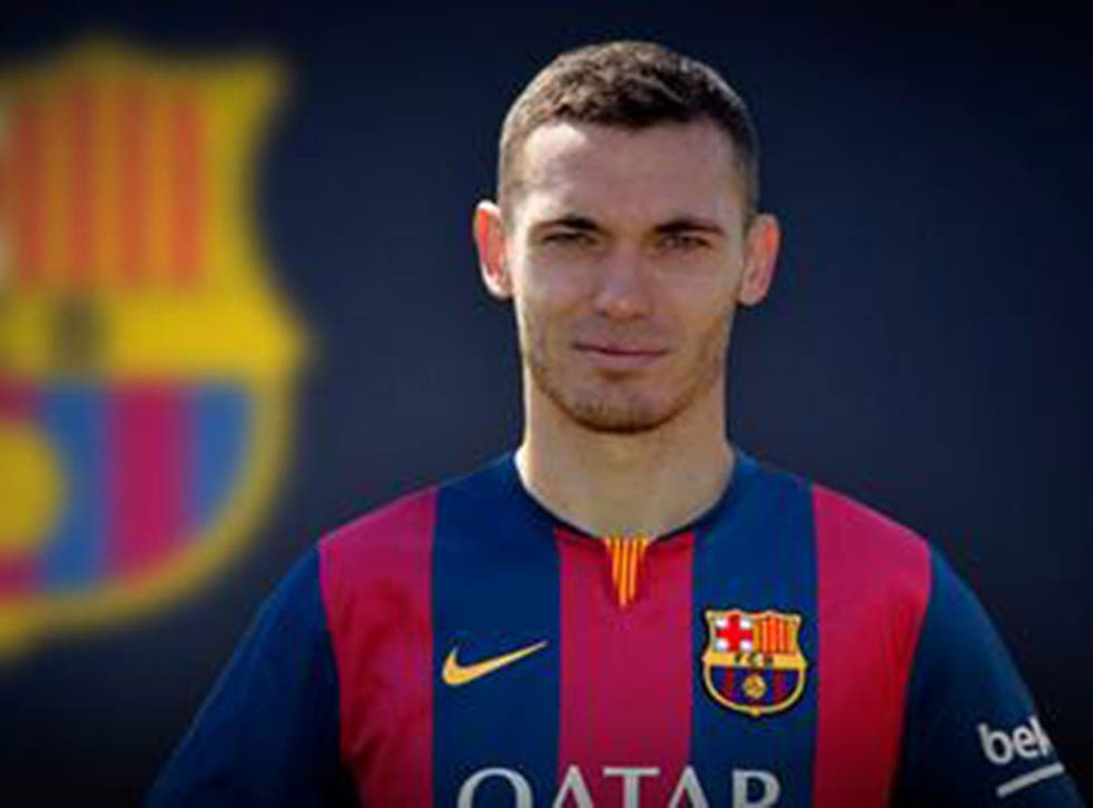 Barcelona confirm the signing of Thomas Vermaelen for £15m