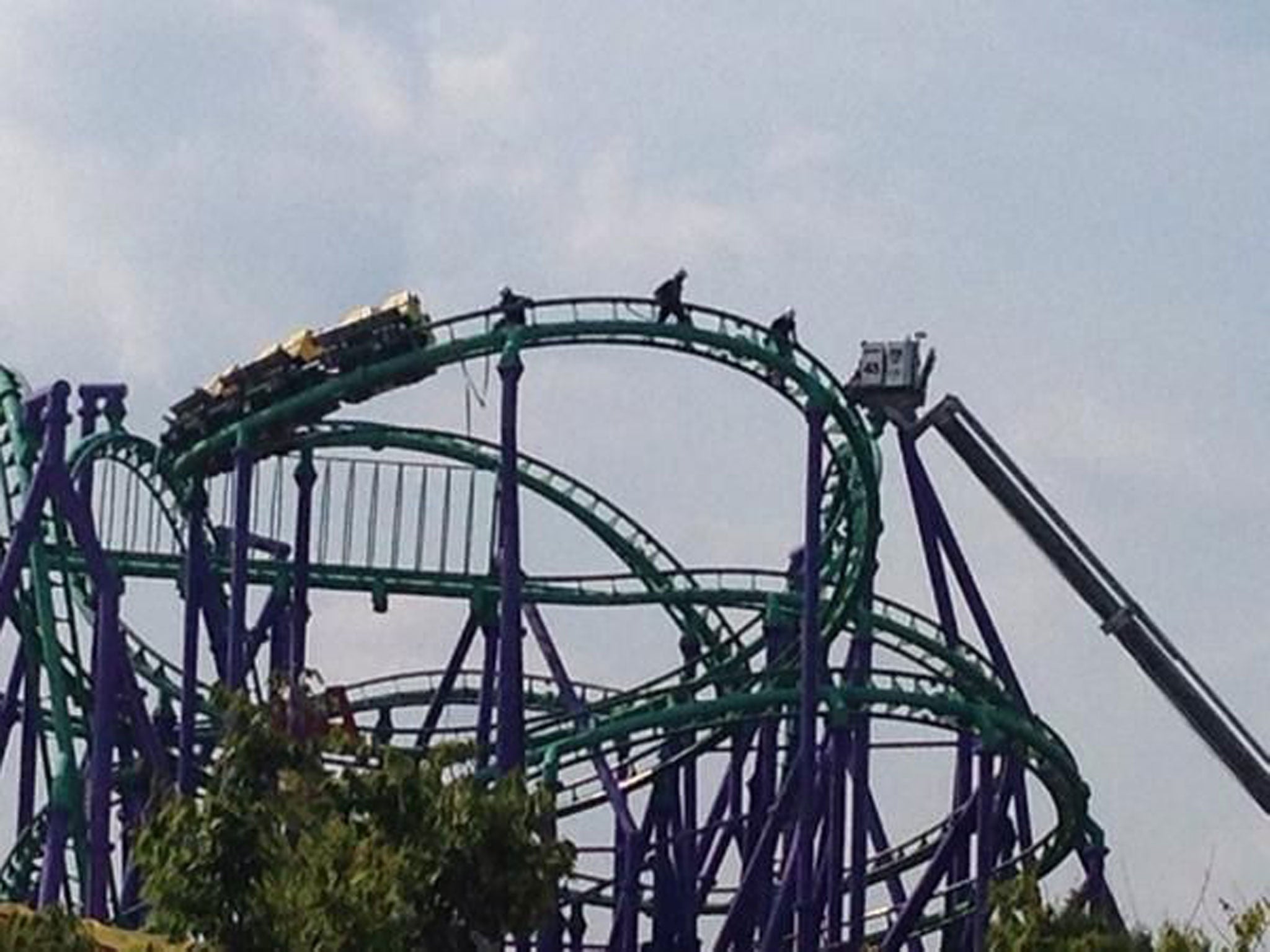 Twenty four people rescued from The Joker s Jinx roller coaster