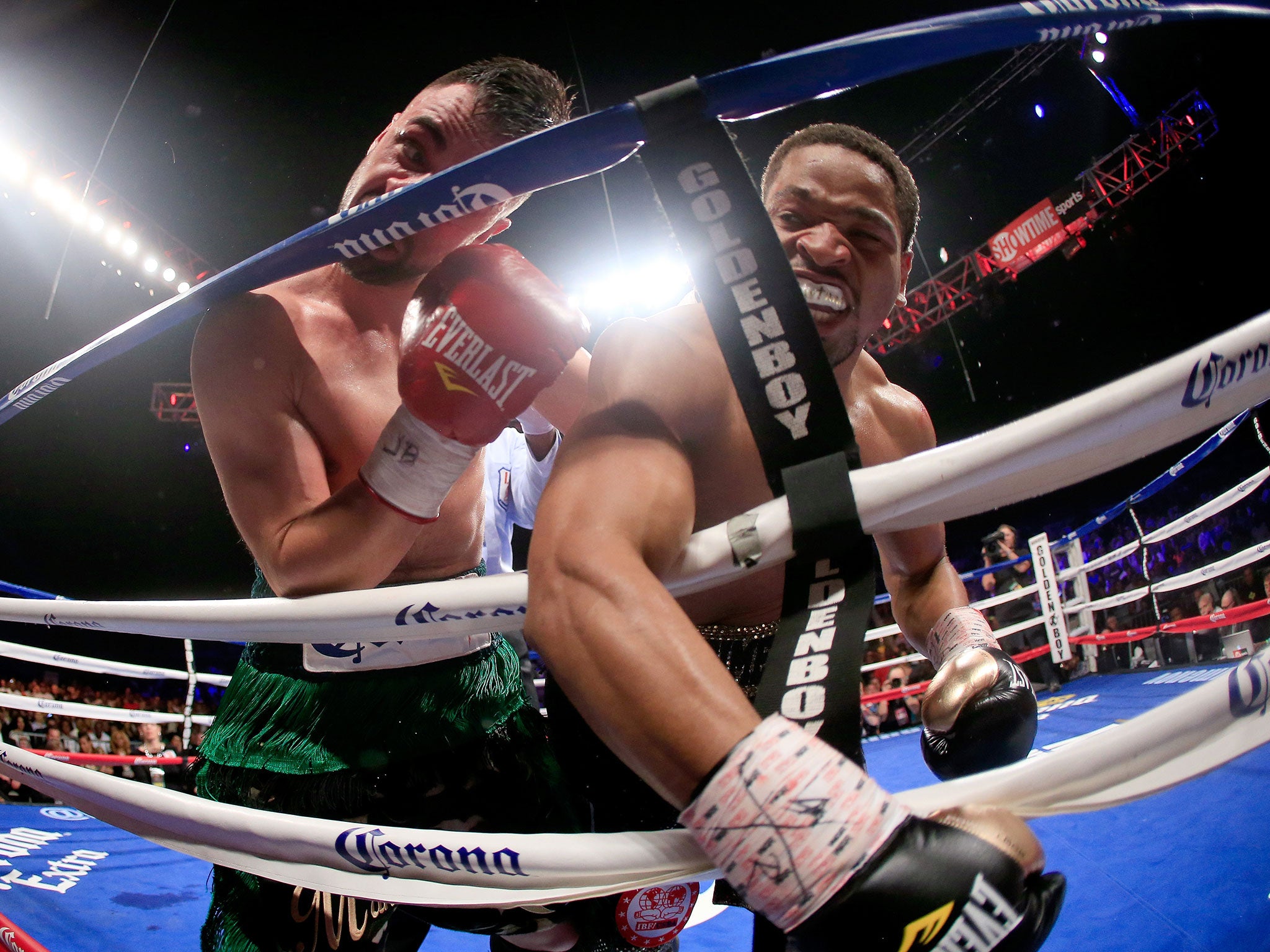 Porter (right) made short work of Paulie Malignaggi in April