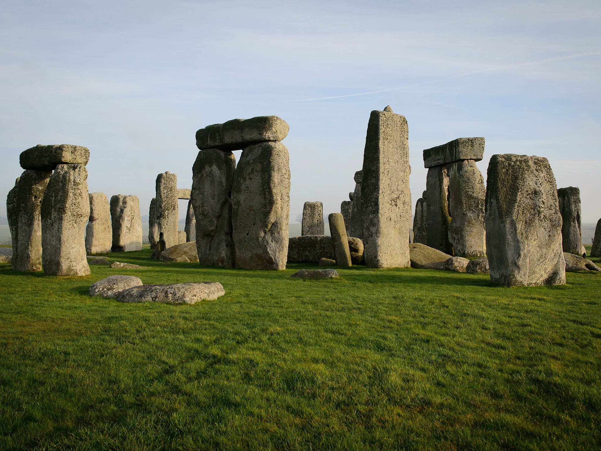 Britain’s “peculiar” transport system makes access from London to some leading tourist attractions like Stonehenge exasperating