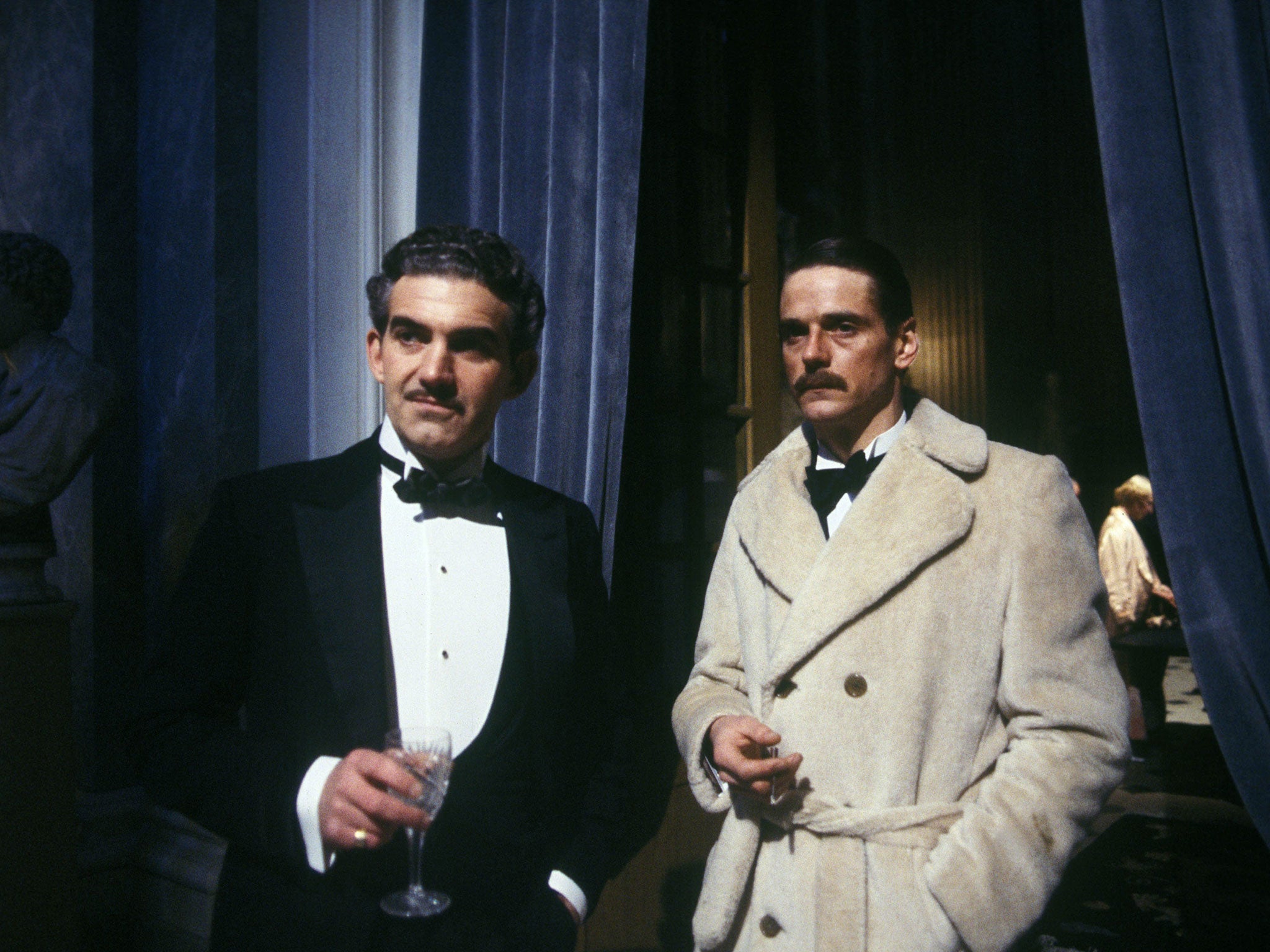 Sumptuous production: Chris Keating (left) with Jeremy Irons in ITV’s 1981 adaptation
of ‘Brideshead Revisited’