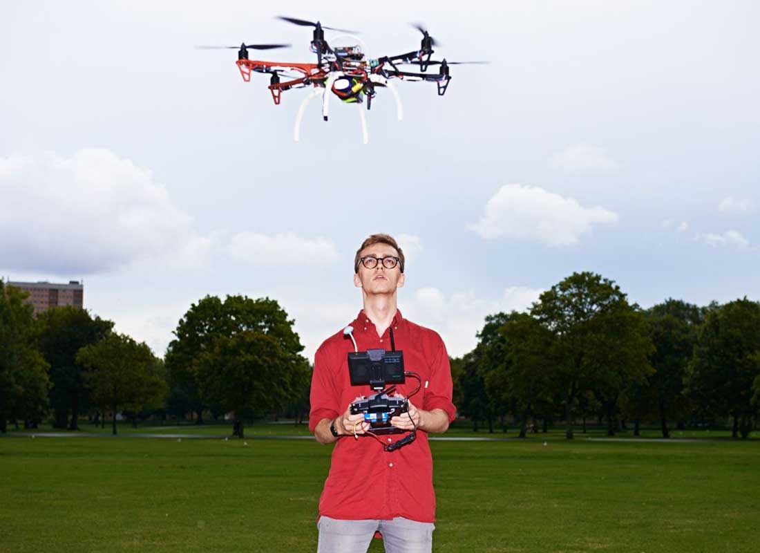 James Vincent, Science & Technology Correspondent of The Independent, flies a FPU 250 drone