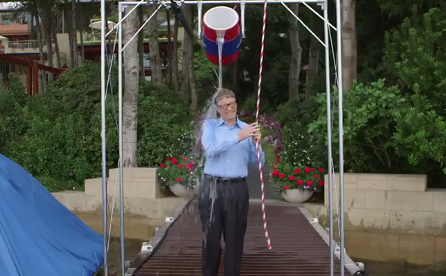Bill Gates does ice bucket challenge for ALS