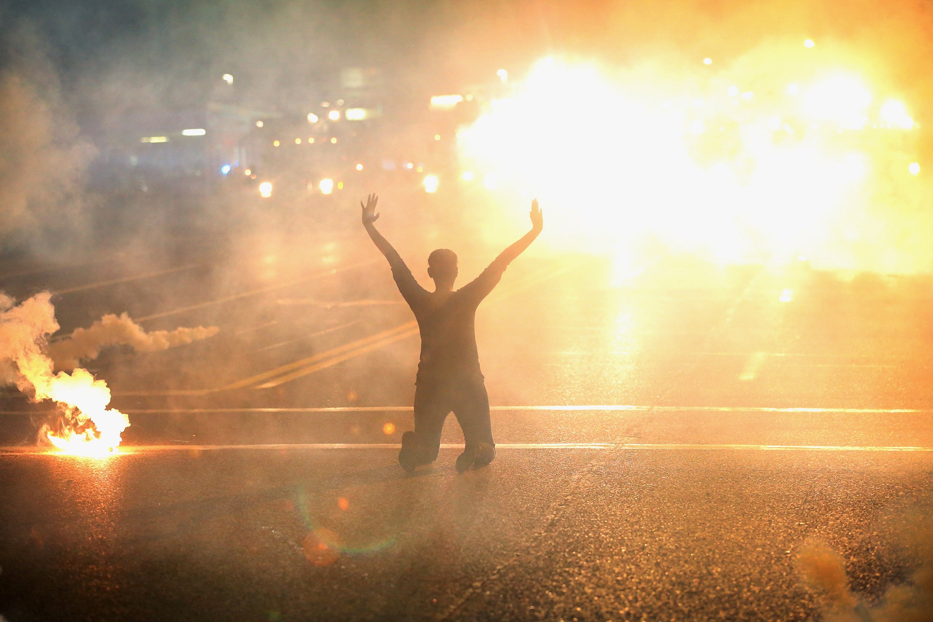 Amnesty International deploys within US for the first time as clashes continue in Ferguson