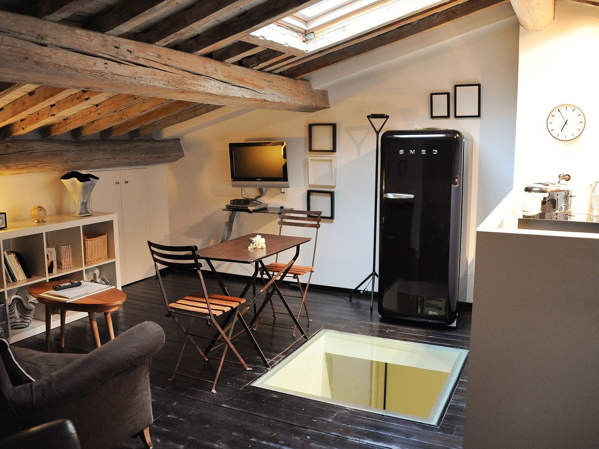 Beam me up: Floroom 1's communal space