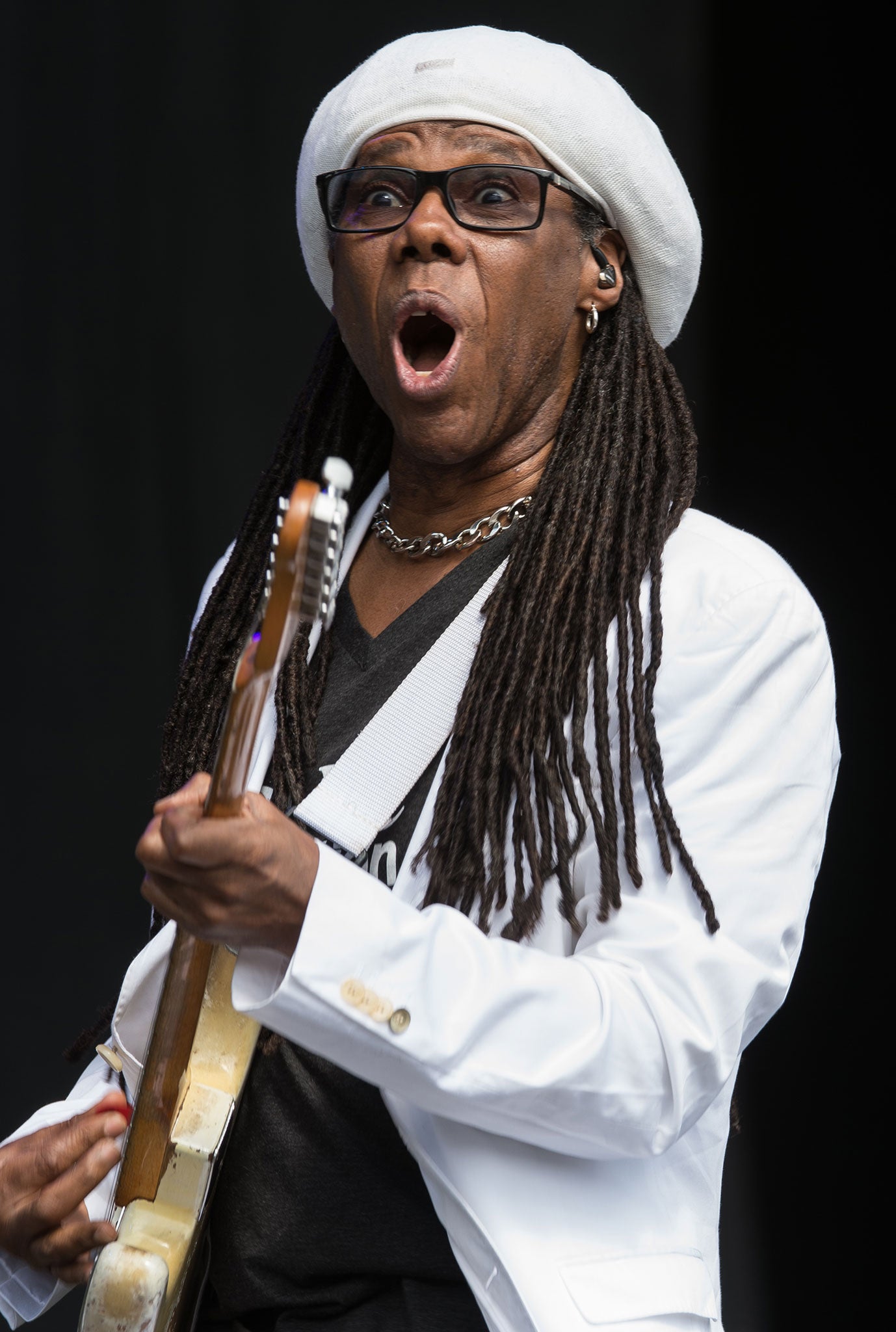 Nile Rodgers treated commuters to a solo set when he busked on the streets of London