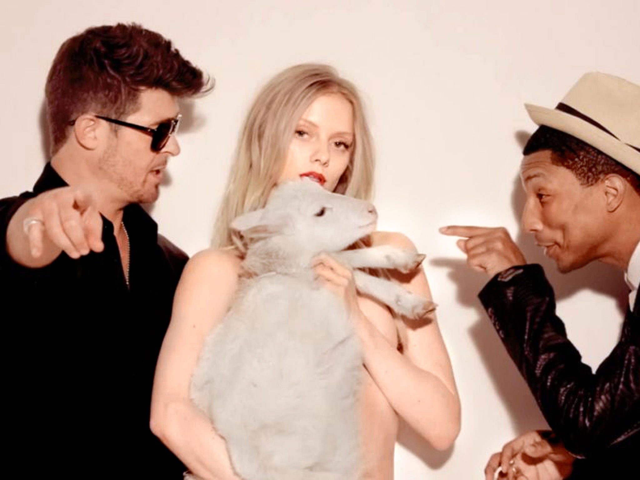The highly controversial video to Robin Thicke's 'Blurred Lines' features multiple nude female models