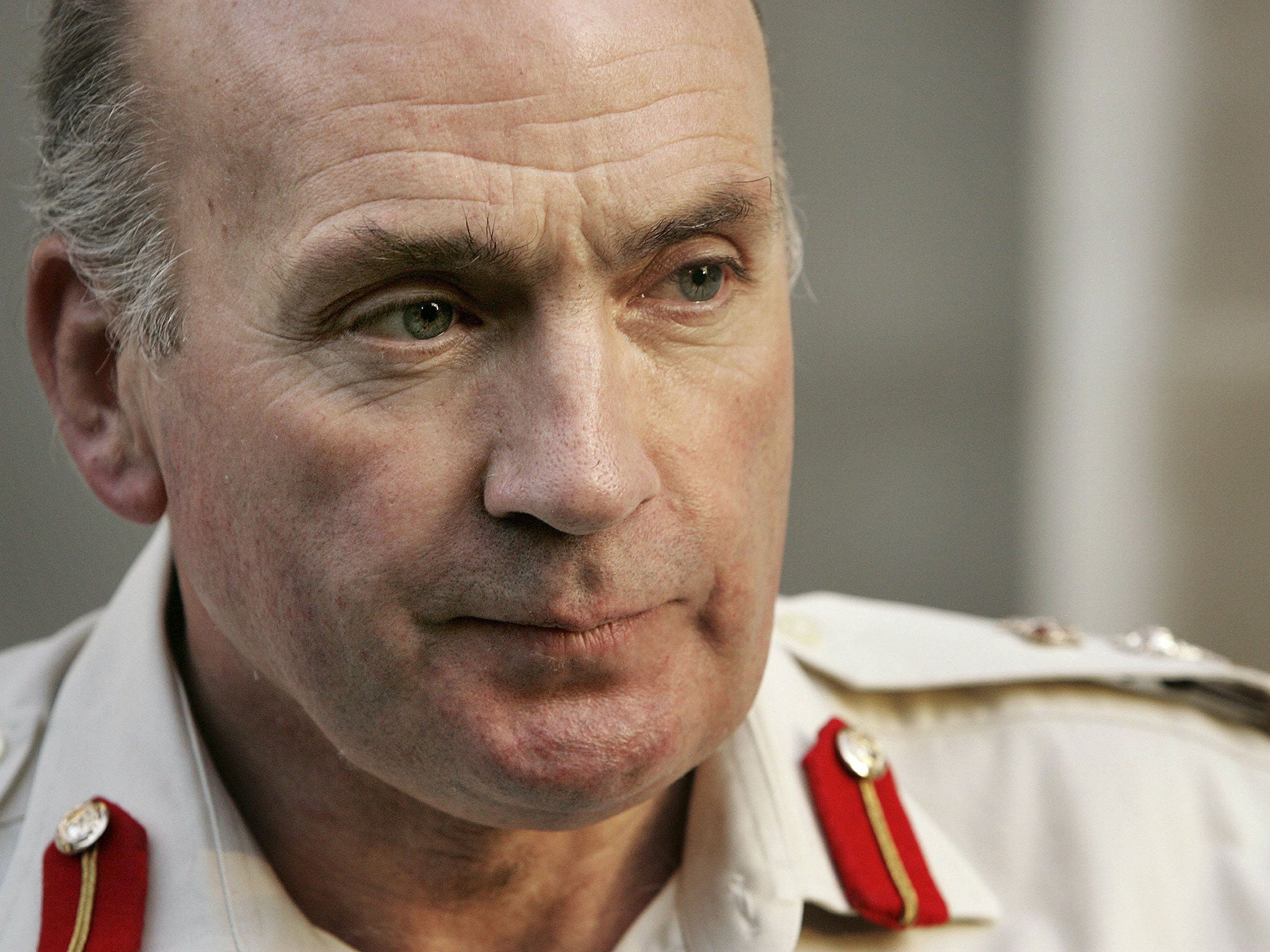 Sir Richard Dannatt said 'the nation would expect' Parliament to be recalled to debate British involvement in Iraq