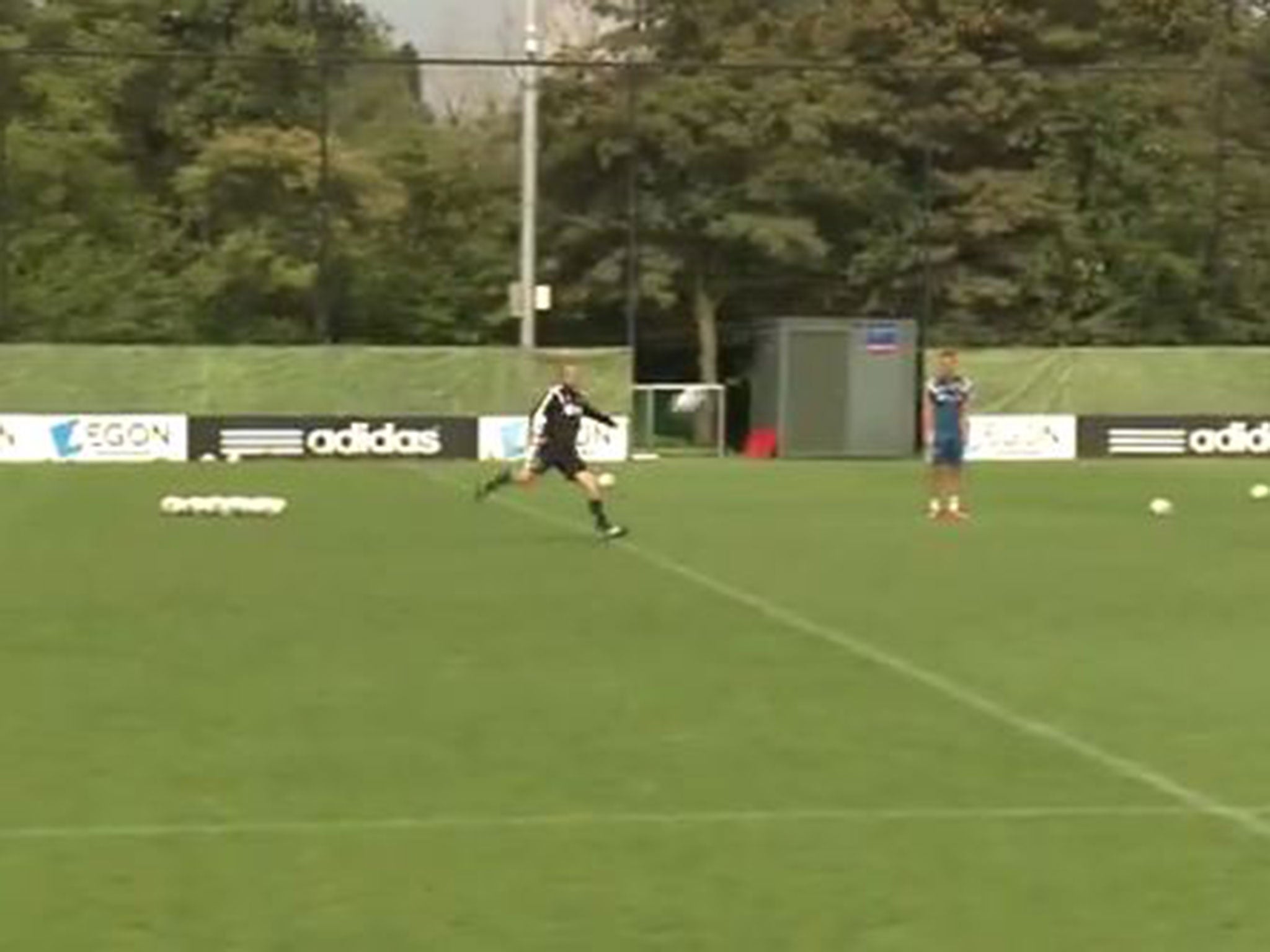 Dennis Bergkamp has been filmed executing a perfect volley at Ajax training