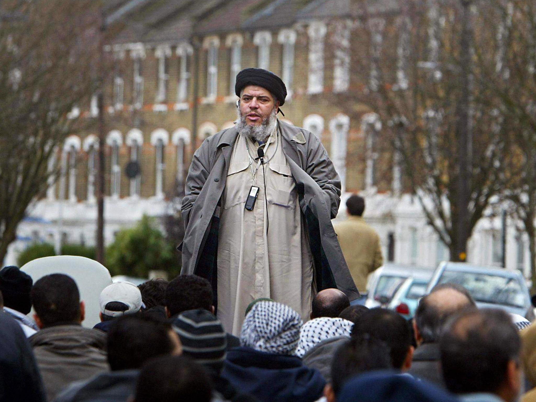 Radical muslim cleric Abu Hamza outside the Finsbury Park mosque in 2004
