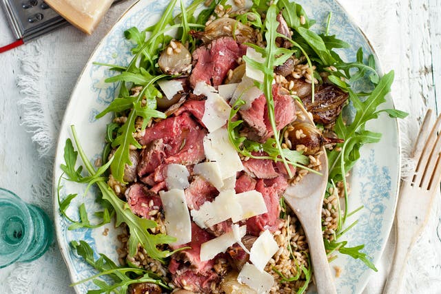 Sticky-onion spelt with seared beef and Parmesan
