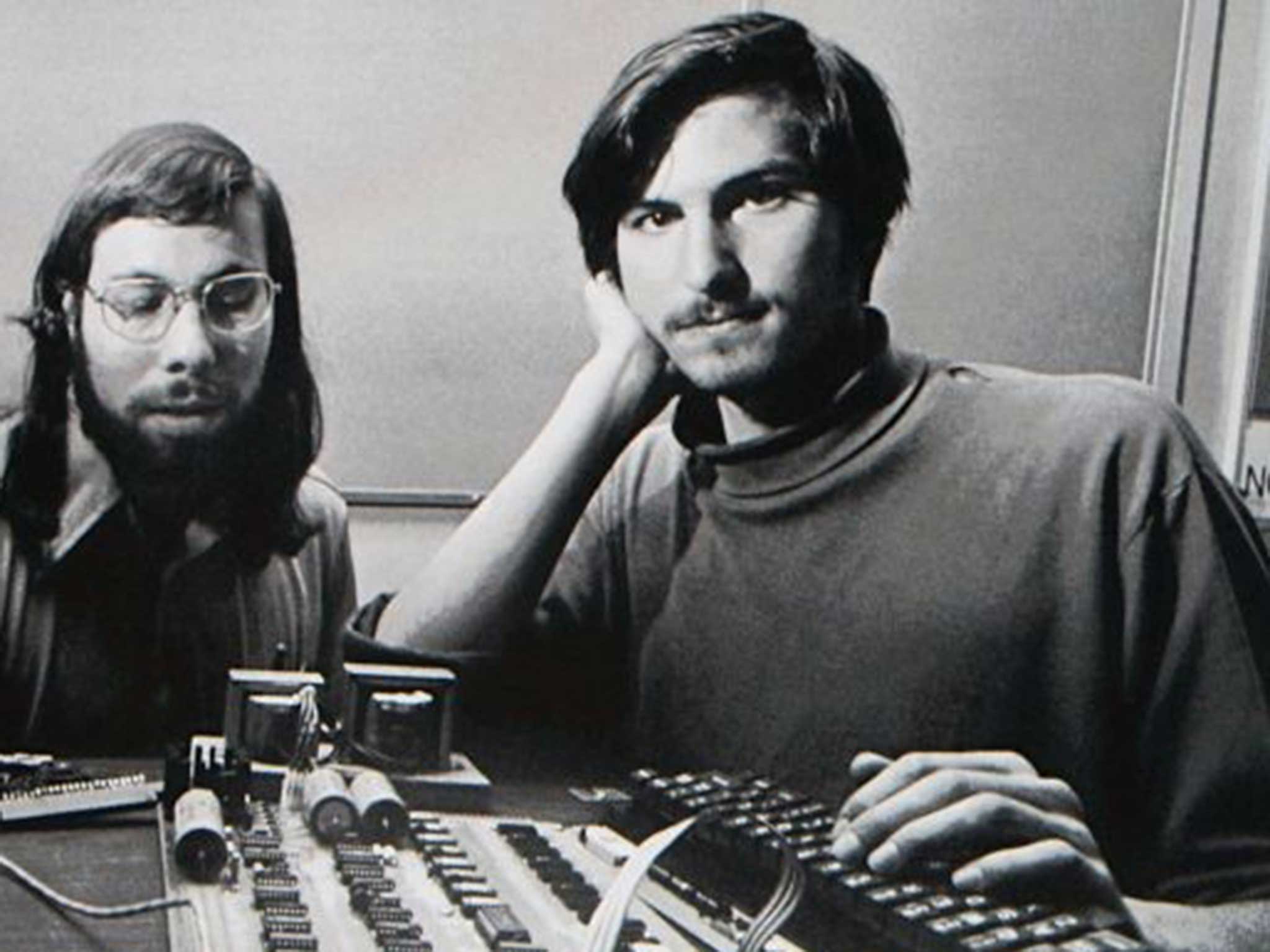 Steve Jobs launches the 1984 Macintosh
