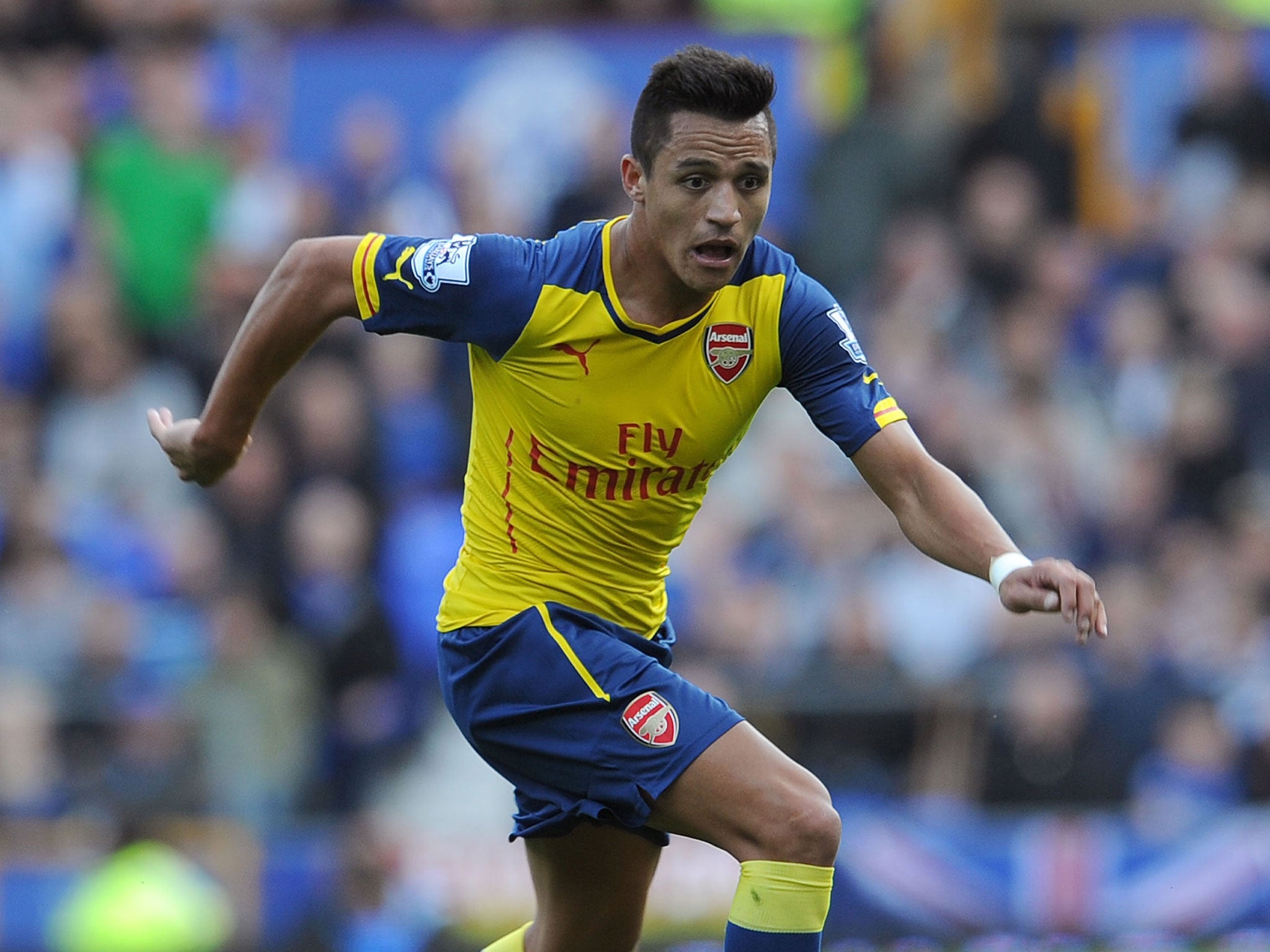 Alexis Sanchez in action for Arsenal