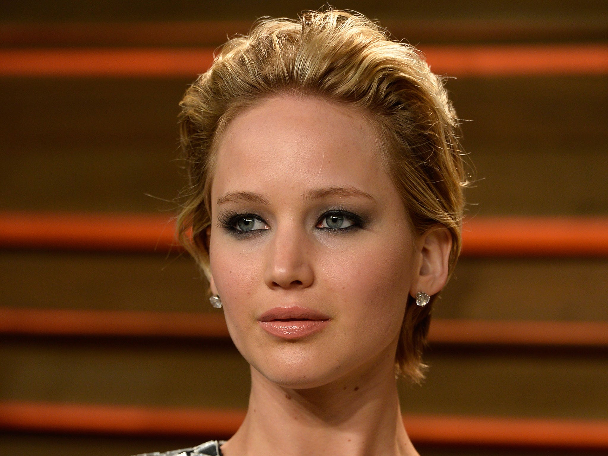 Jennifer Lawrence Nude Photo Leak Apple Says Icloud Accounts Were