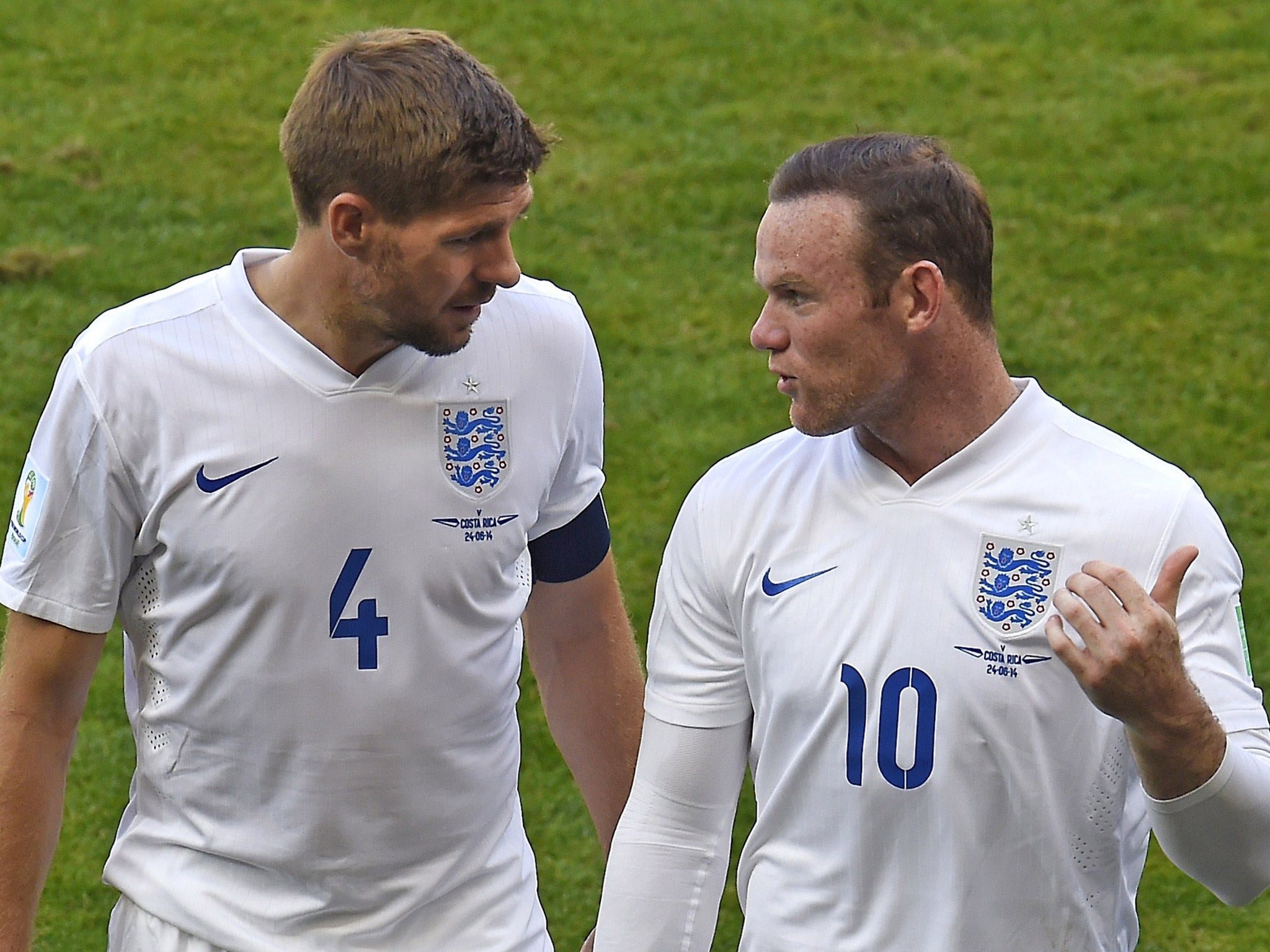 Wayne Rooney has been taking advice from the former England captain Steven Gerrard