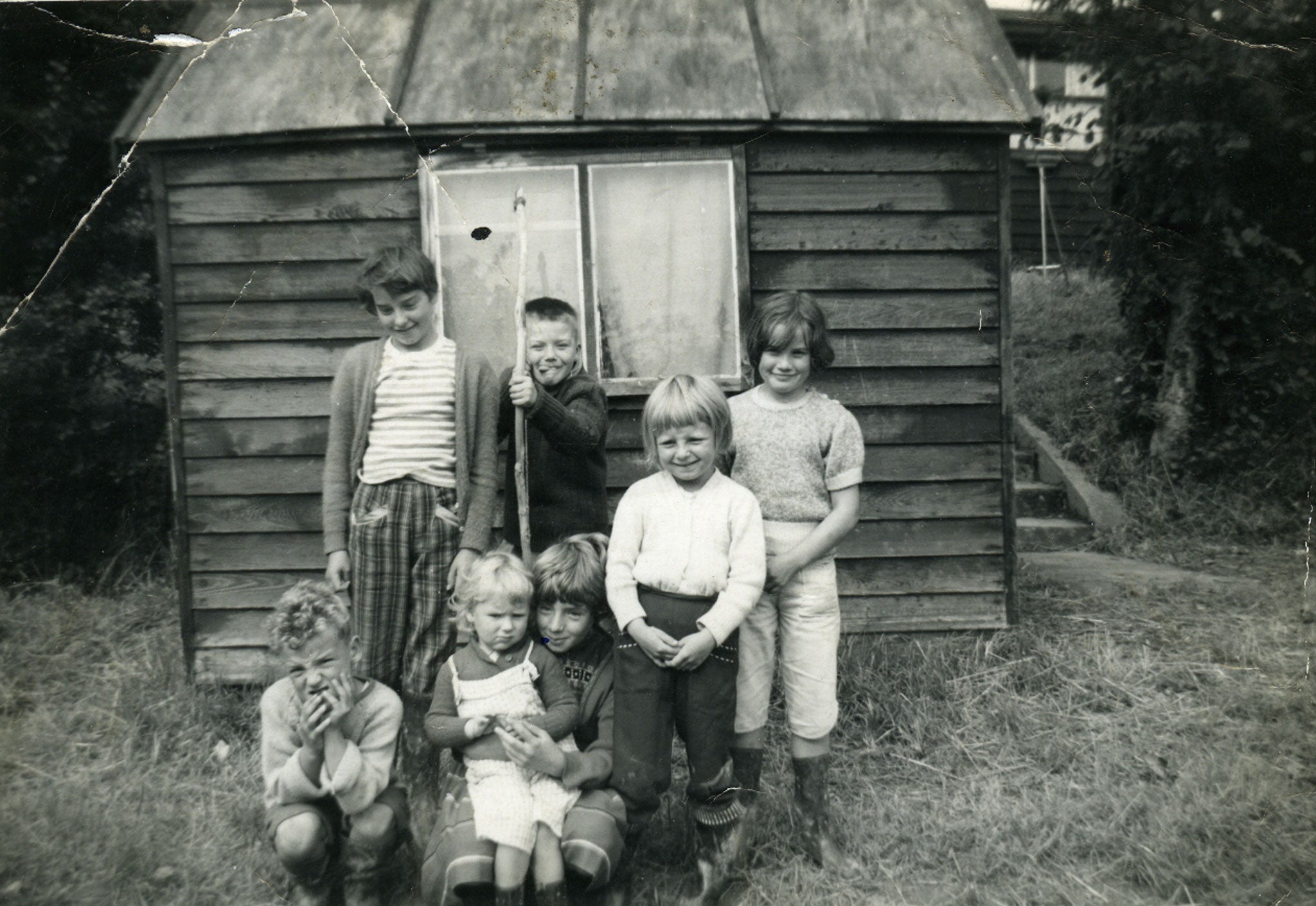 Teresa Dimech's photograph of the Brown family children at Spring Farm, 1960-1961